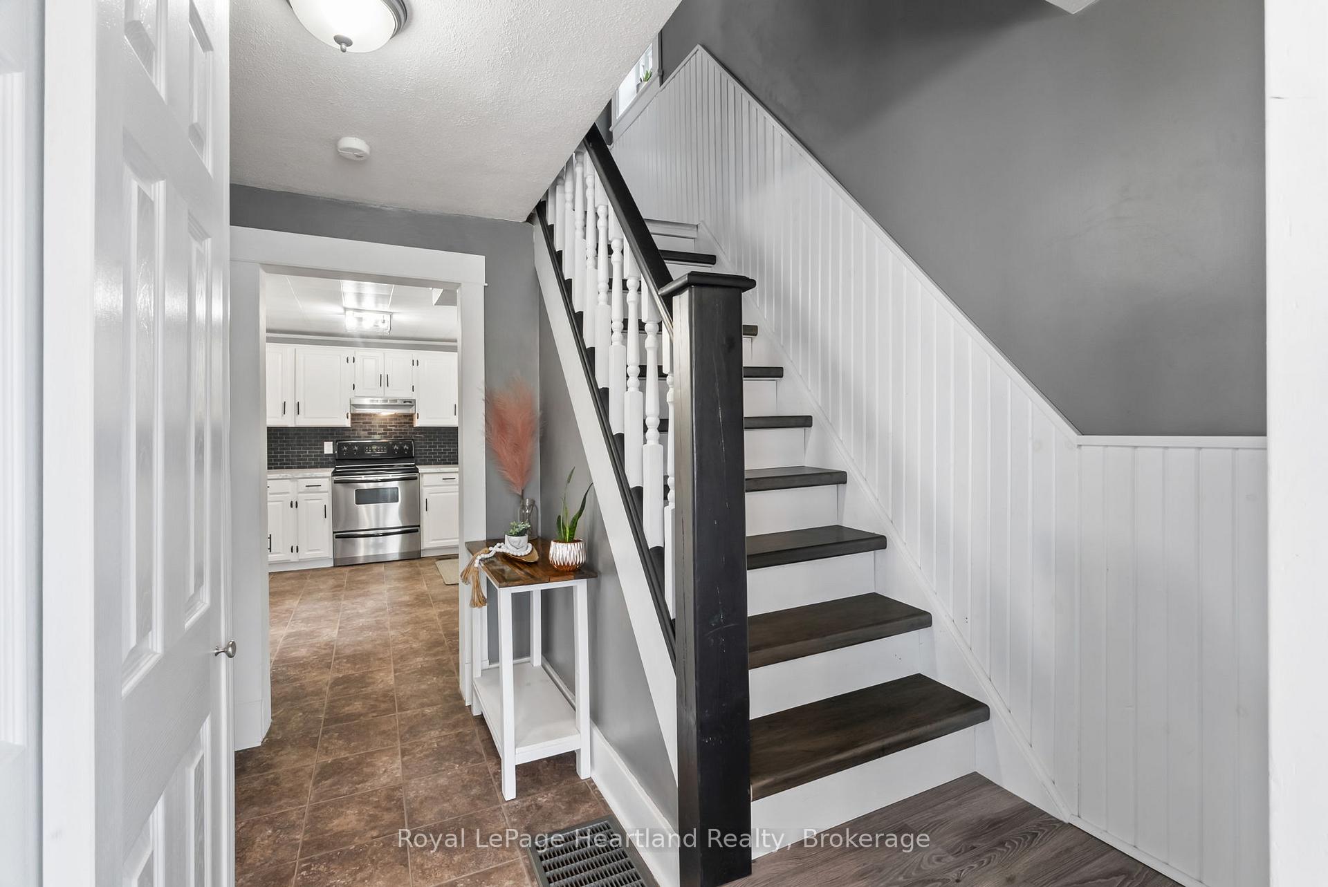 Photo 17 of 209 Elora Street S, Minto — HOMEH