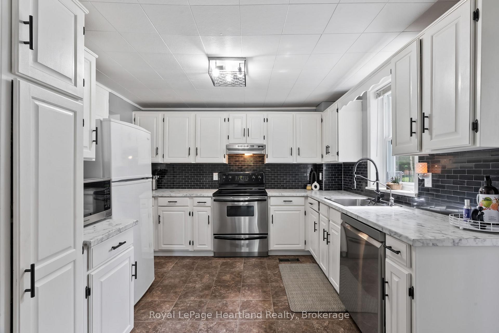Photo 22 of 209 Elora Street S, Minto — HOMEH