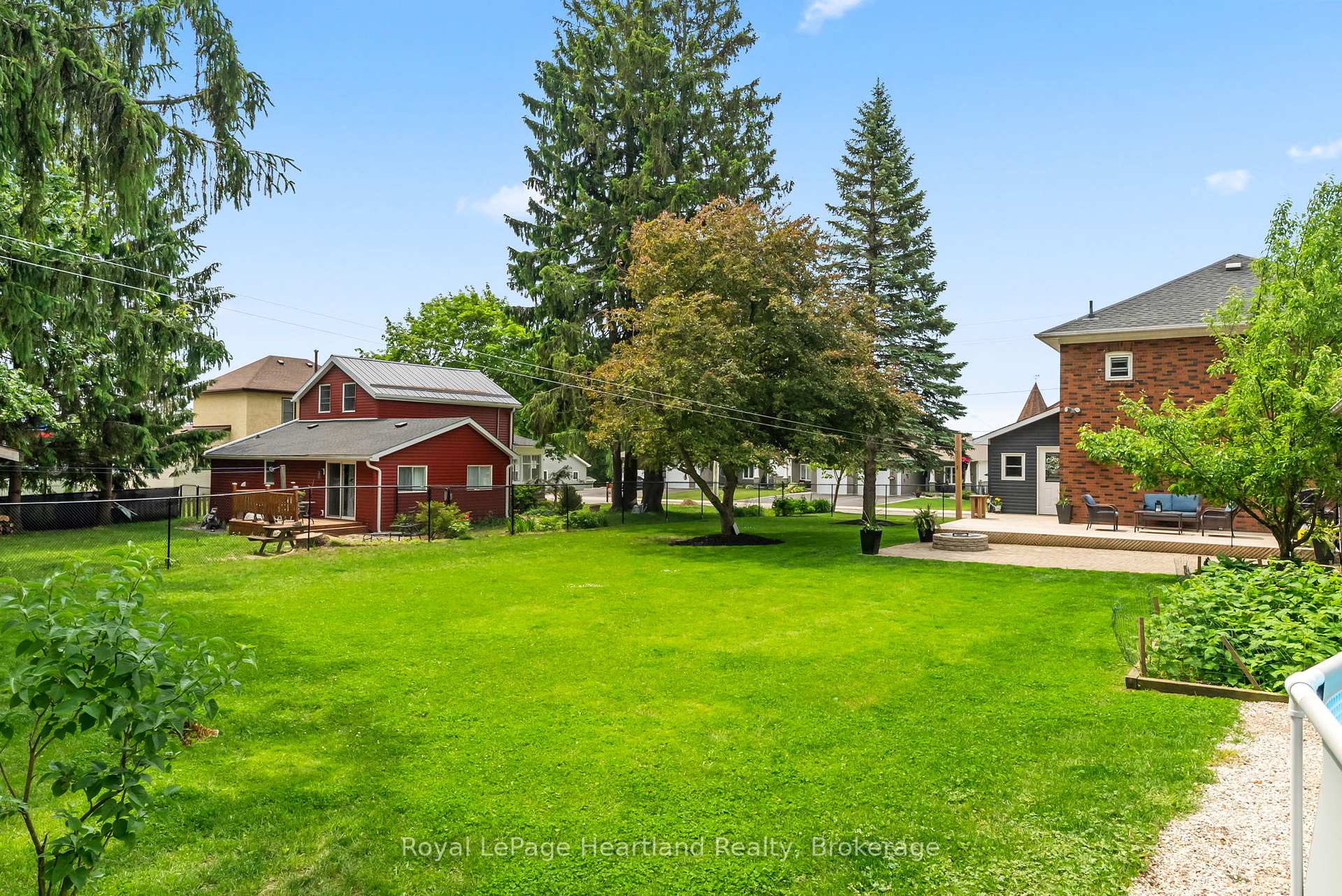 Photo 34 of 209 Elora Street S, Minto — HOMEH