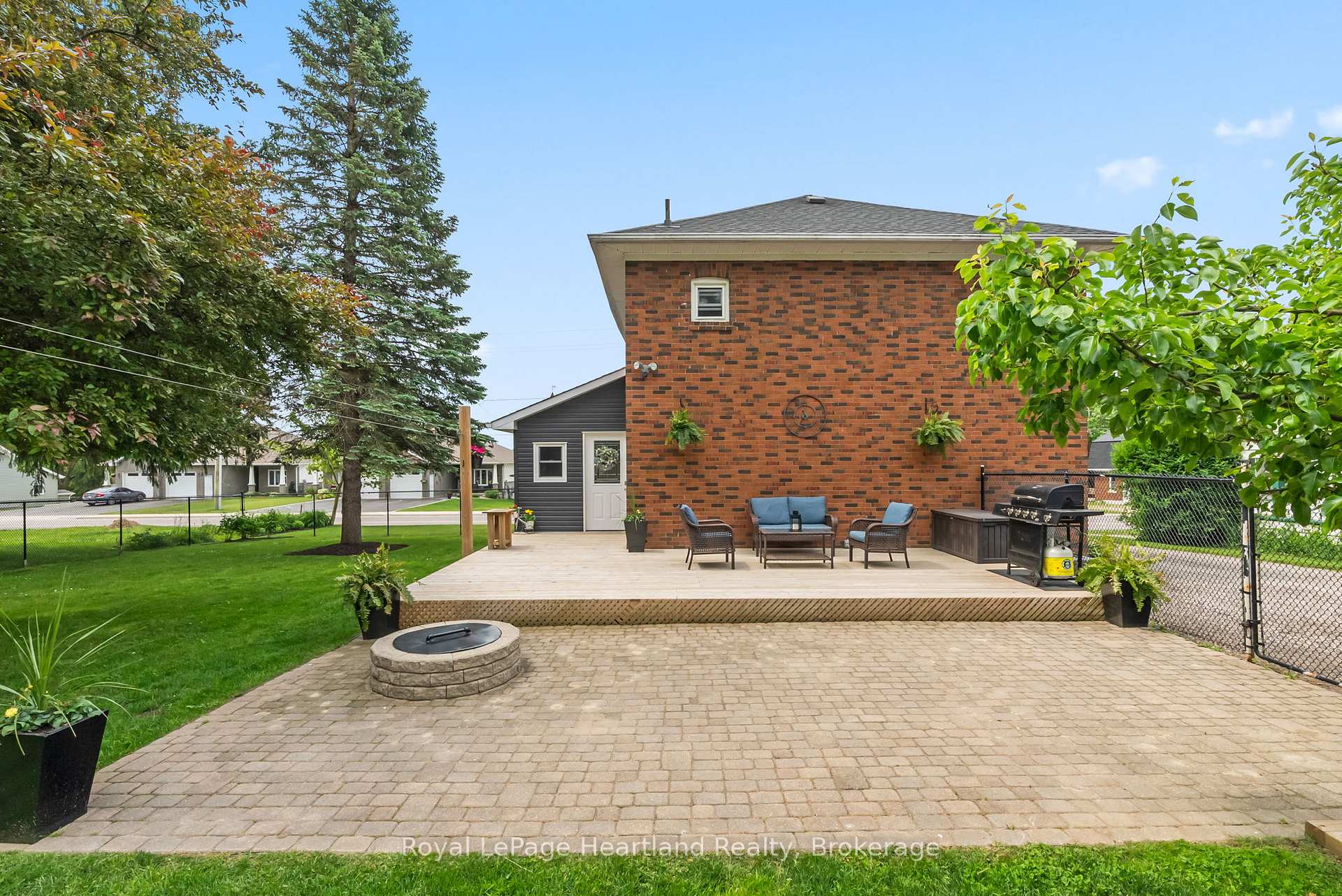 Photo 37 of 209 Elora Street S, Minto — HOMEH