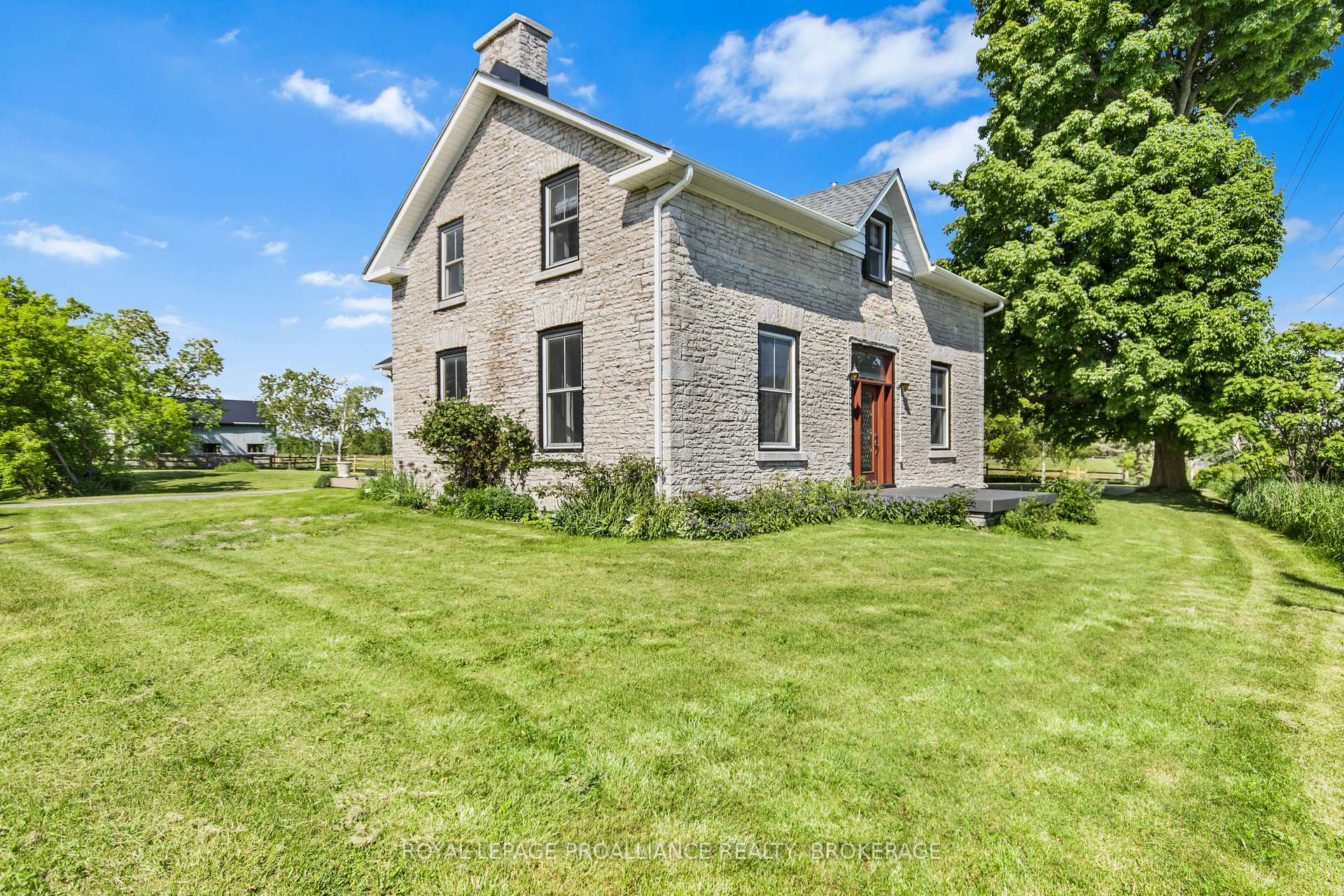 Photo 1 of 2478 Middle Road, Kingston, City North of 401 — HOMEH