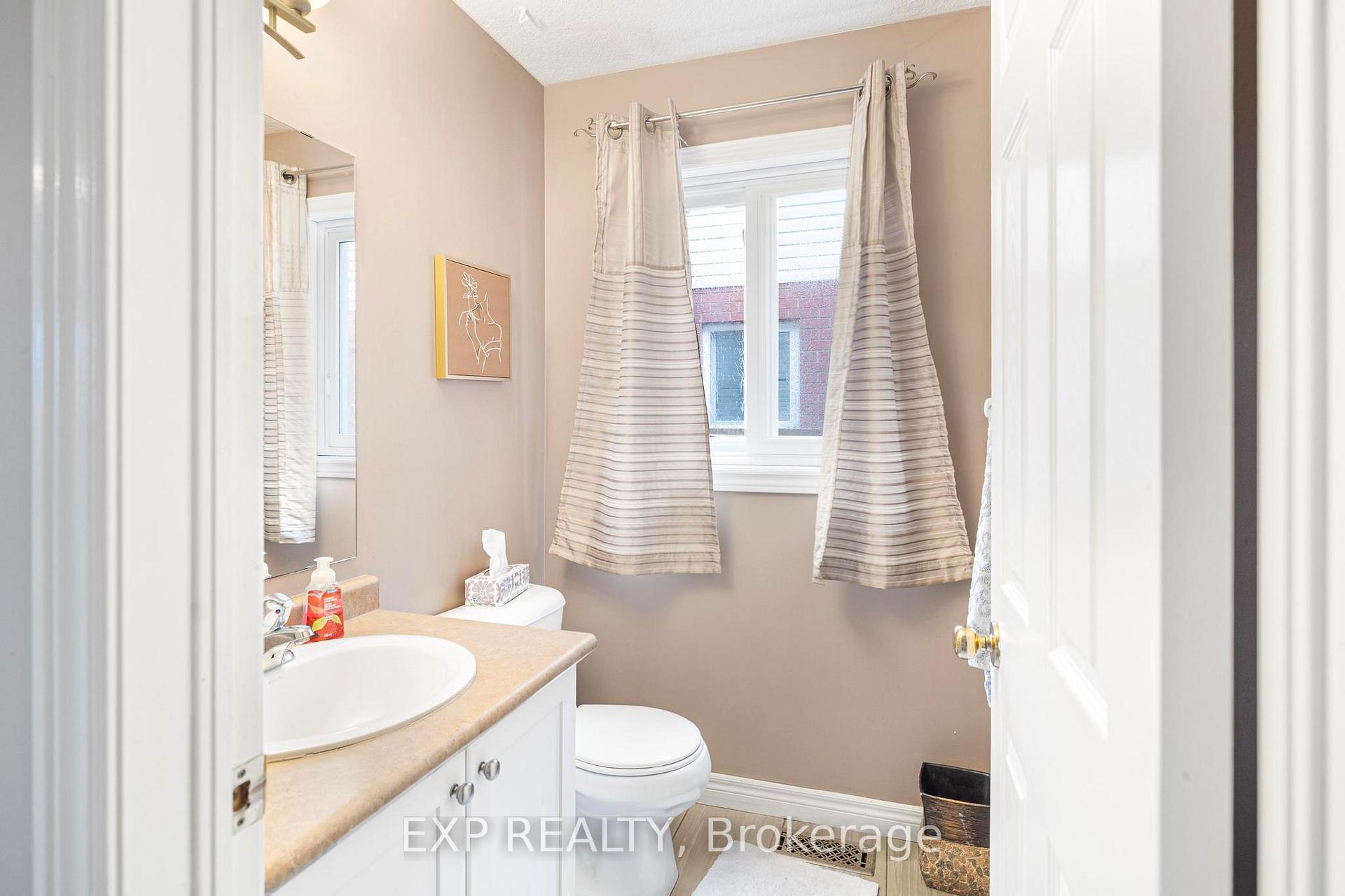 Photo 6 of 345 Thomas Slee Drive, Kitchener — HOMEH
