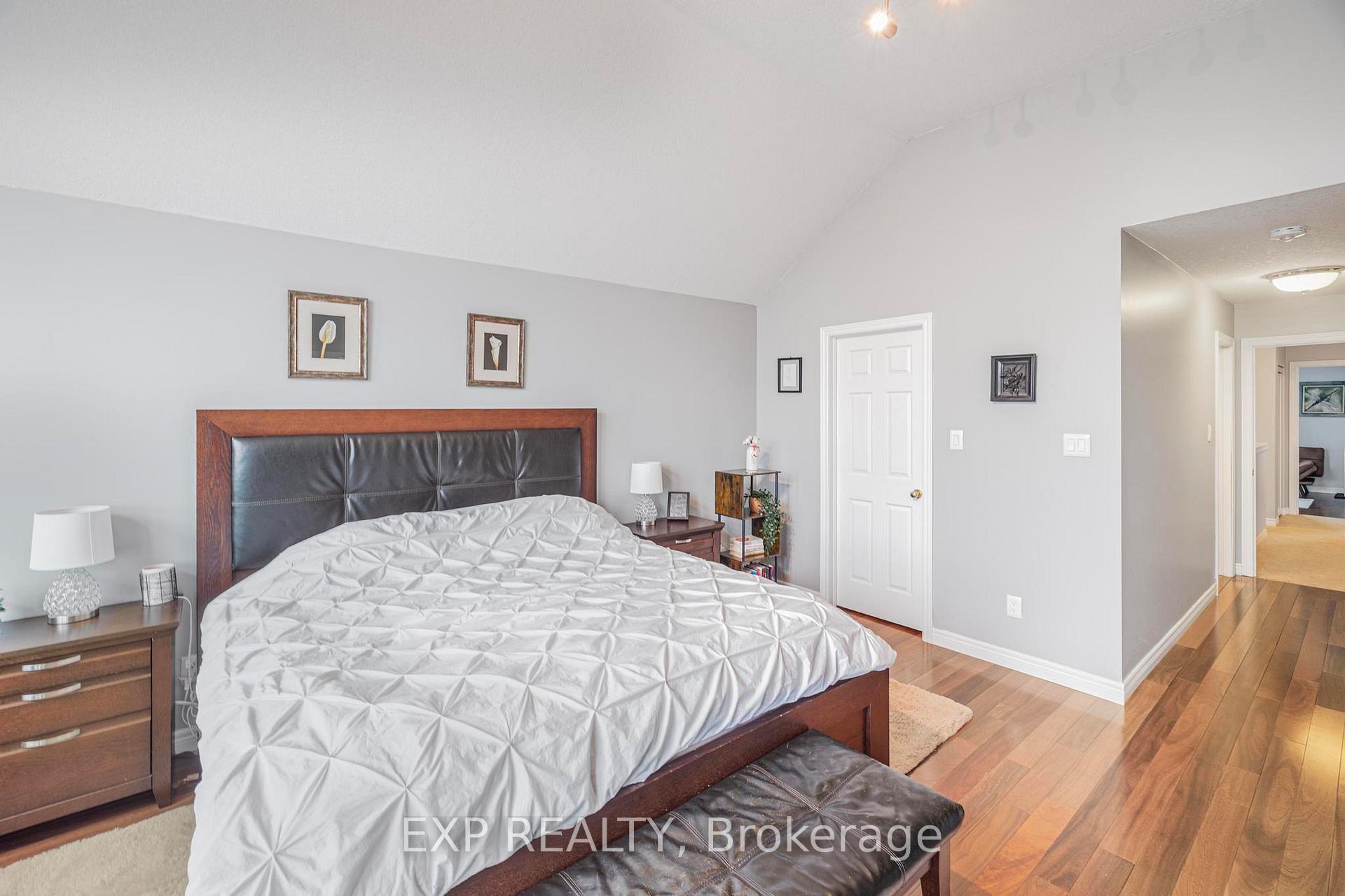 Photo 16 of 345 Thomas Slee Drive, Kitchener — HOMEH