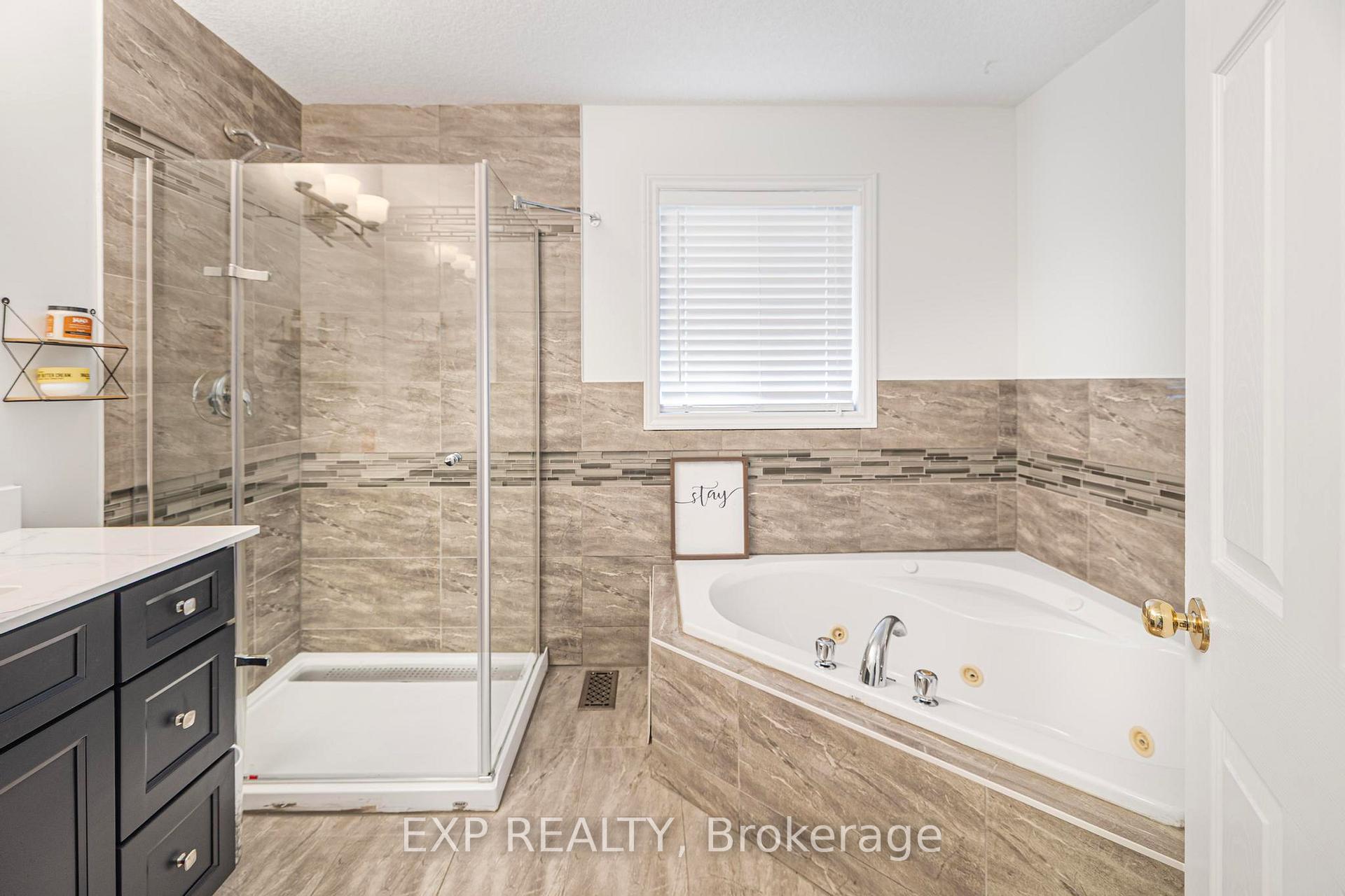 Photo 17 of 345 Thomas Slee Drive, Kitchener — HOMEH