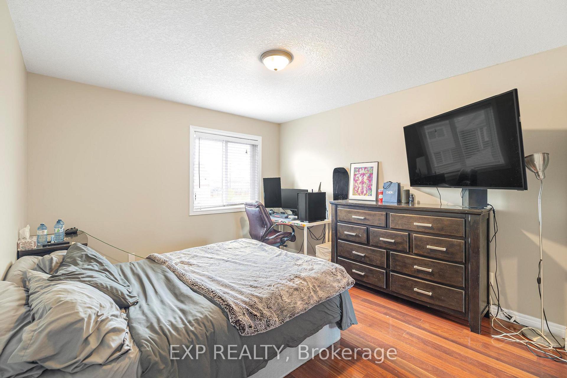Photo 19 of 345 Thomas Slee Drive, Kitchener — HOMEH