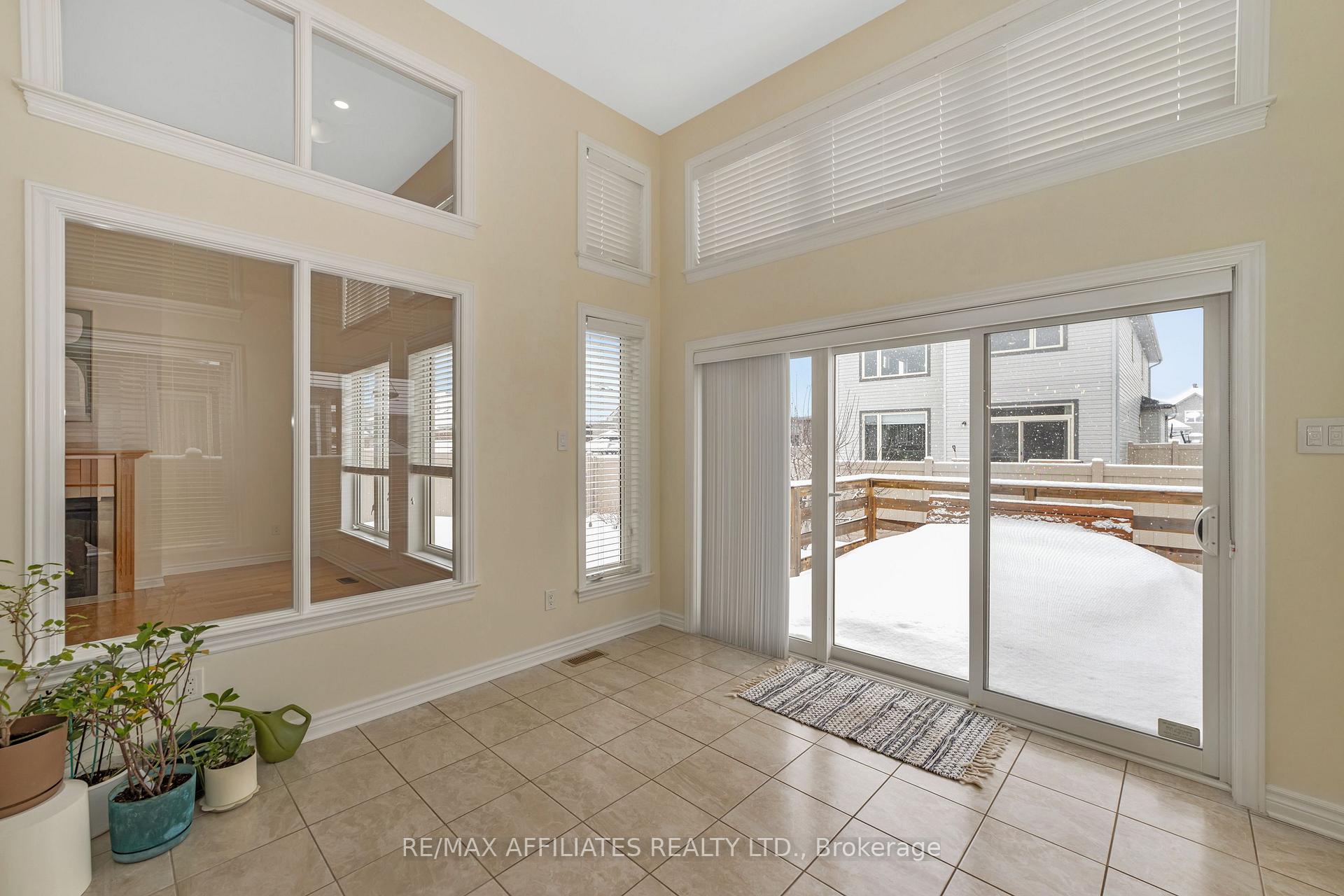 Photo 15 of 527 Ace Street, Ottawa, Kanata - Emerald Meadows/Trailwest — HOMEH