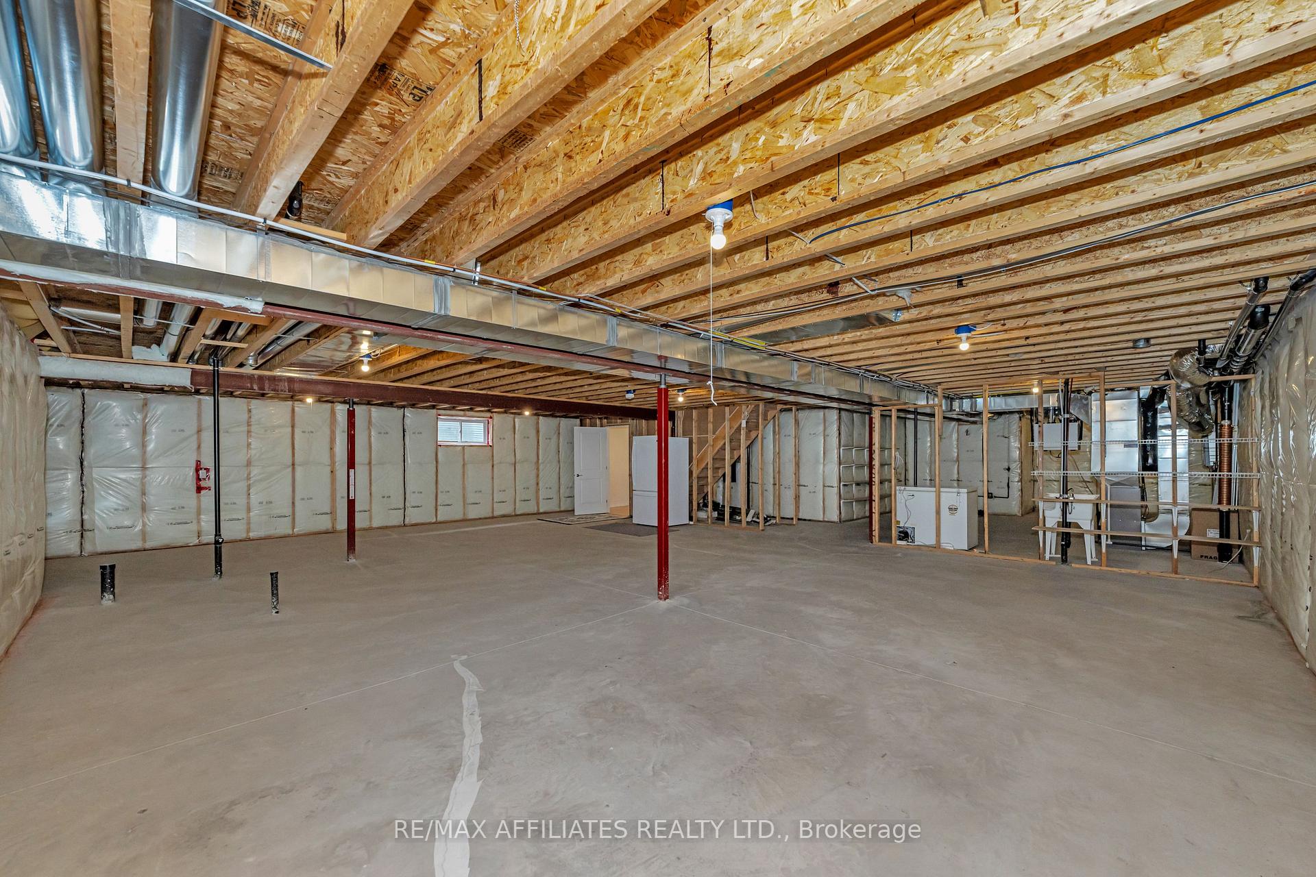 Photo 31 of 527 Ace Street, Ottawa, Kanata - Emerald Meadows/Trailwest — HOMEH