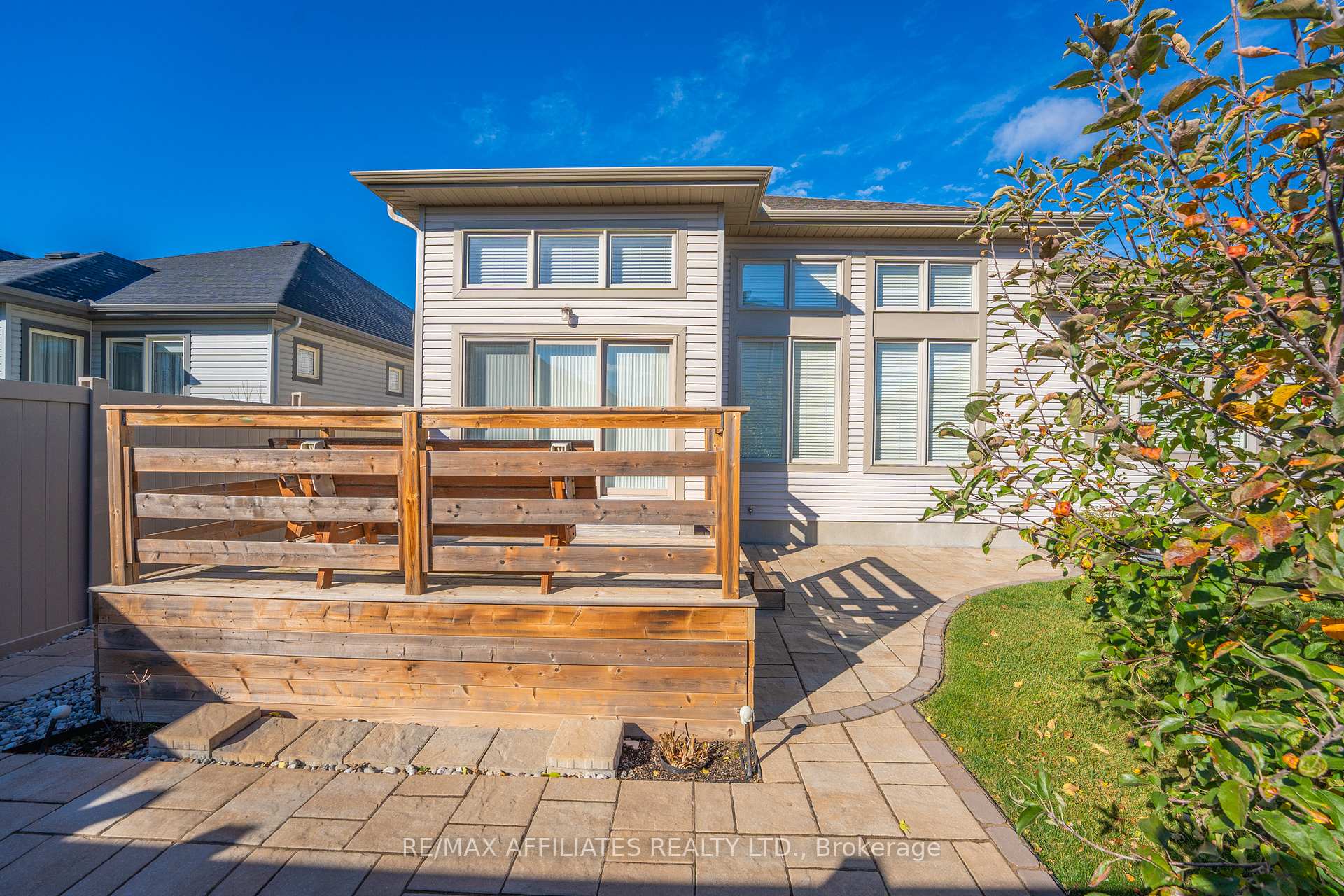 Photo 34 of 527 Ace Street, Ottawa, Kanata - Emerald Meadows/Trailwest — HOMEH