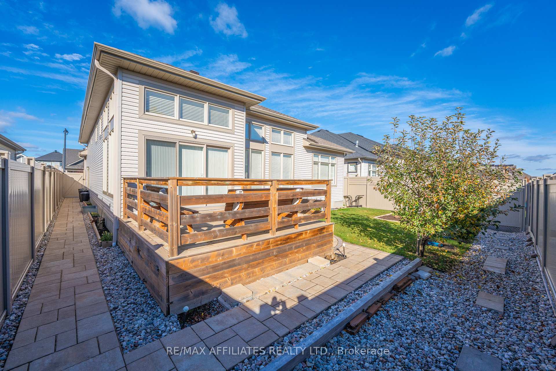 Photo 35 of 527 Ace Street, Ottawa, Kanata - Emerald Meadows/Trailwest — HOMEH