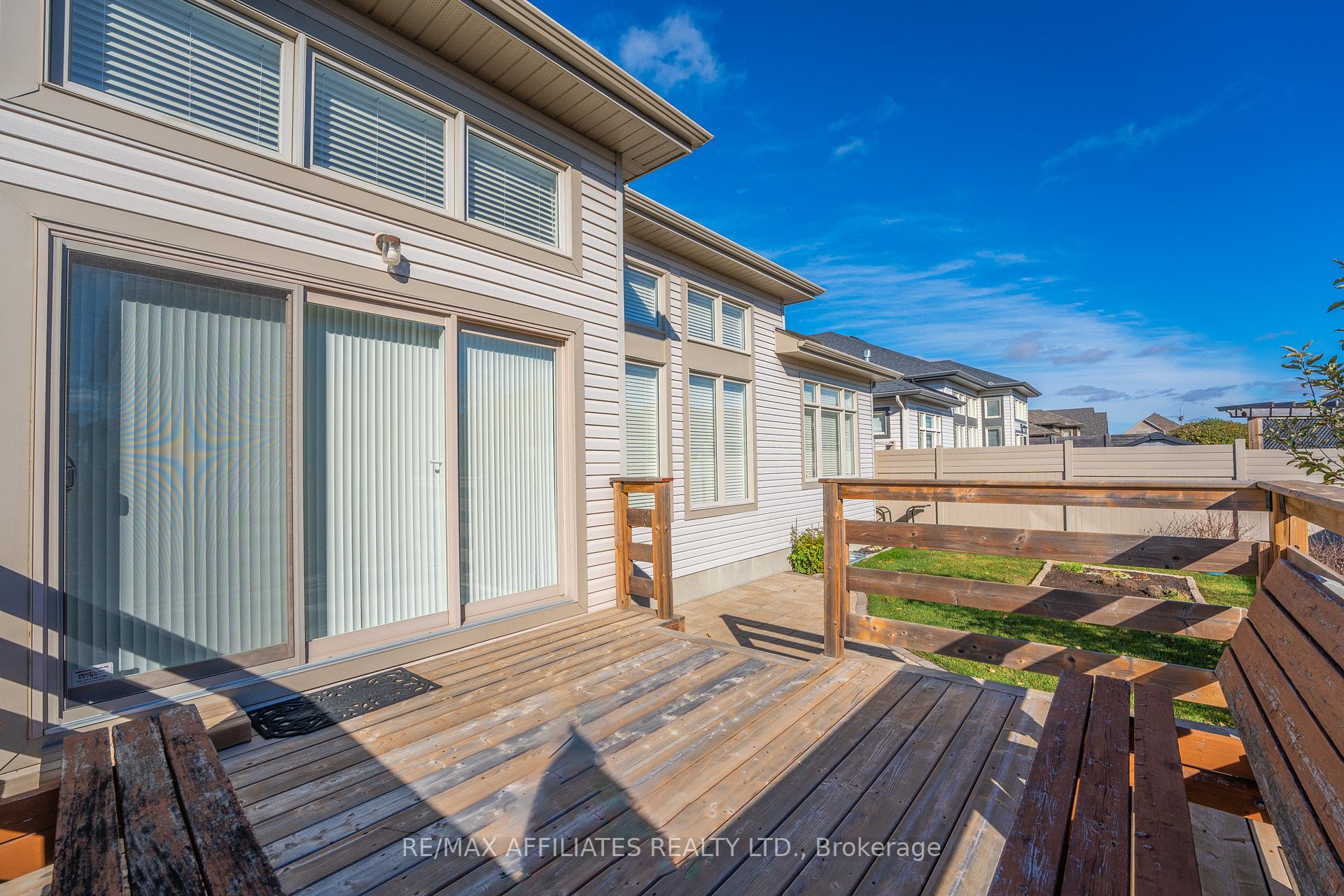 Photo 38 of 527 Ace Street, Ottawa, Kanata - Emerald Meadows/Trailwest — HOMEH