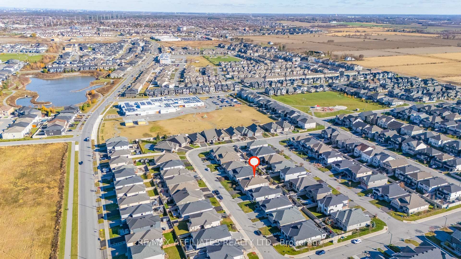Photo 40 of 527 Ace Street, Ottawa, Kanata - Emerald Meadows/Trailwest — HOMEH