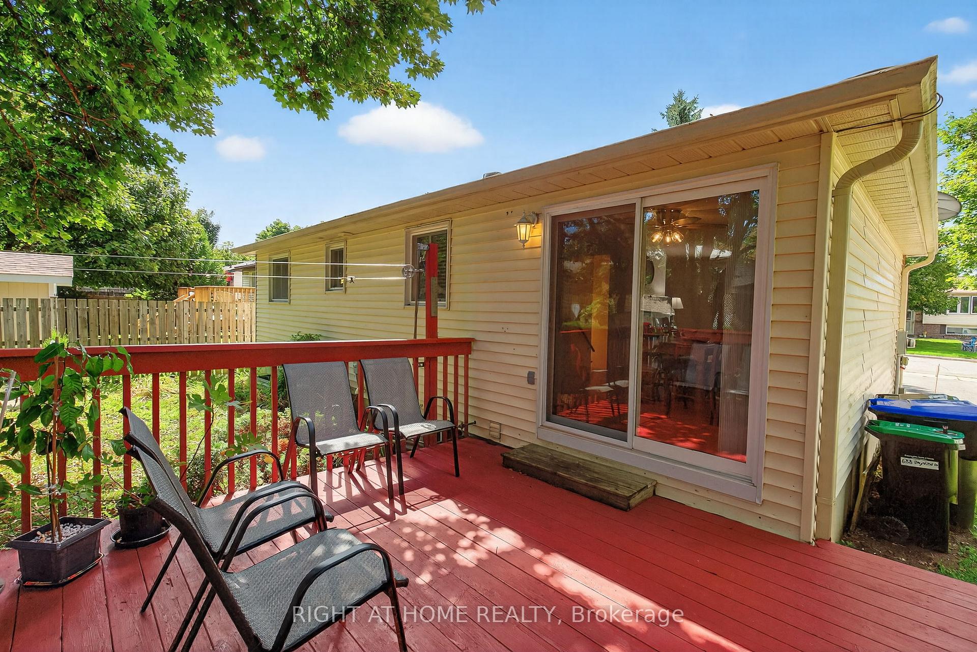 Photo 26 of 688 Bayview Drive, Midland — HOMEH