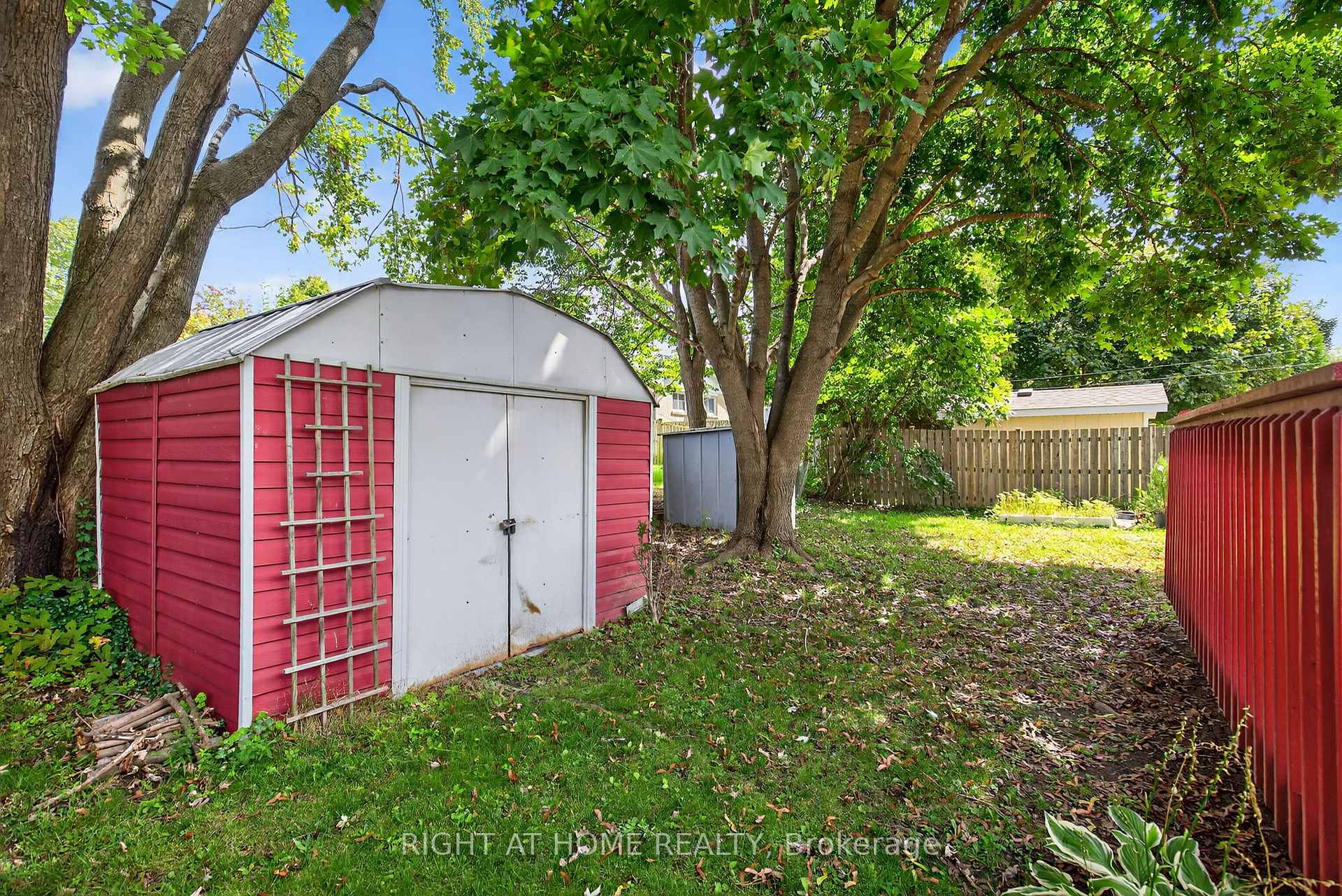 Photo 27 of 688 Bayview Drive, Midland — HOMEH