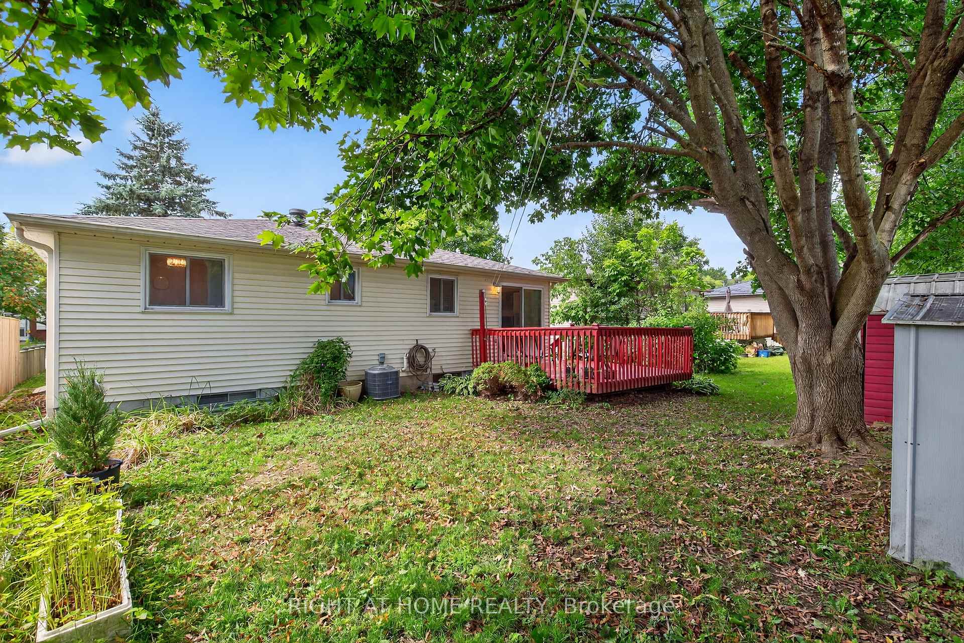 Photo 29 of 688 Bayview Drive, Midland — HOMEH