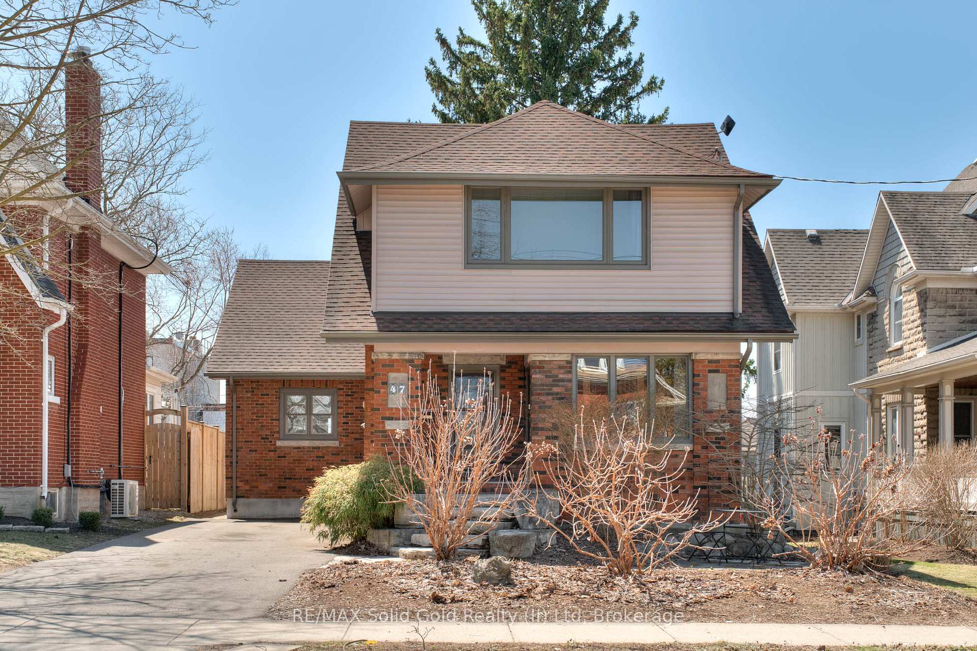 Photo 2 of 47 Mary Street, Kitchener — HOMEH