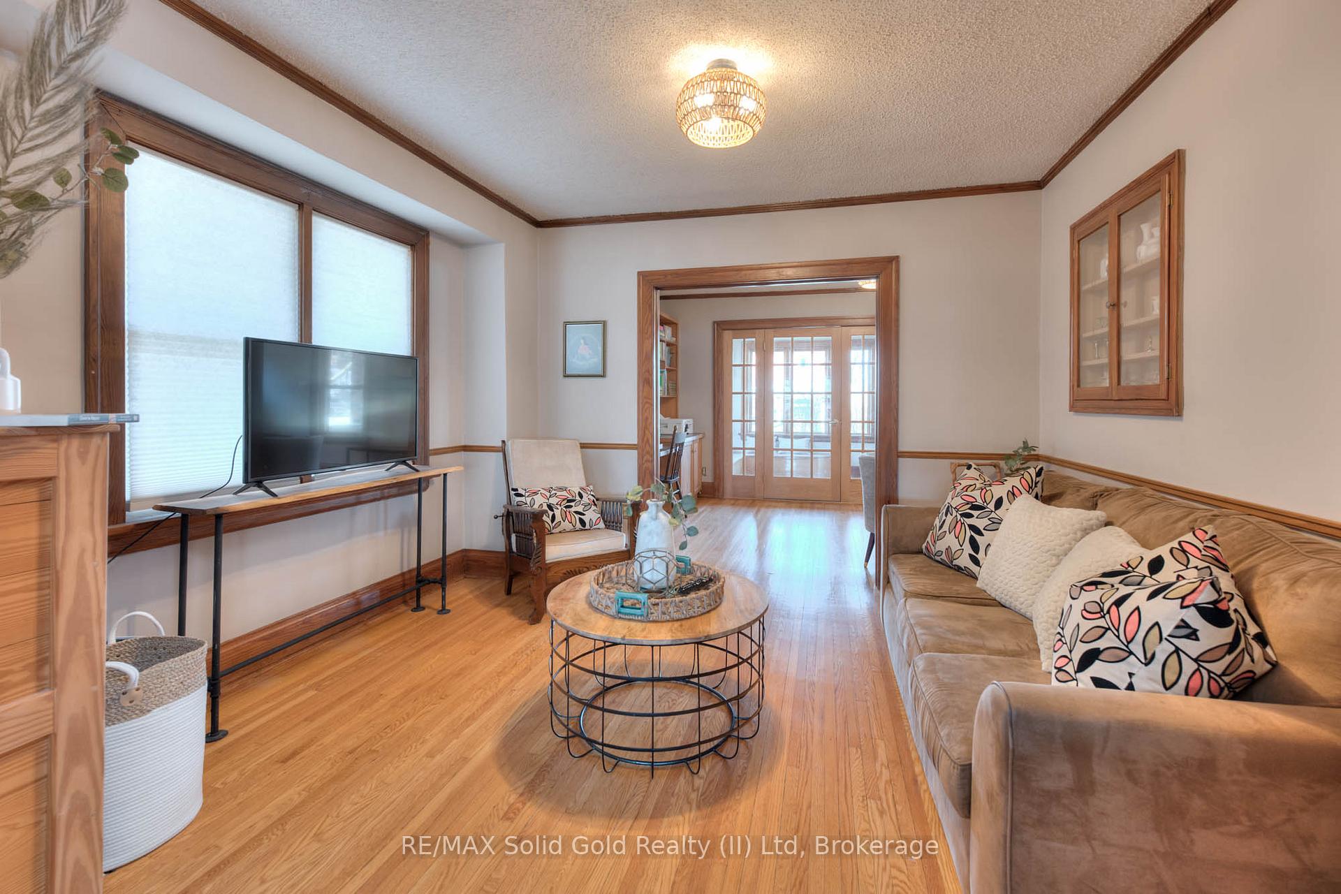 Photo 7 of 47 Mary Street, Kitchener — HOMEH