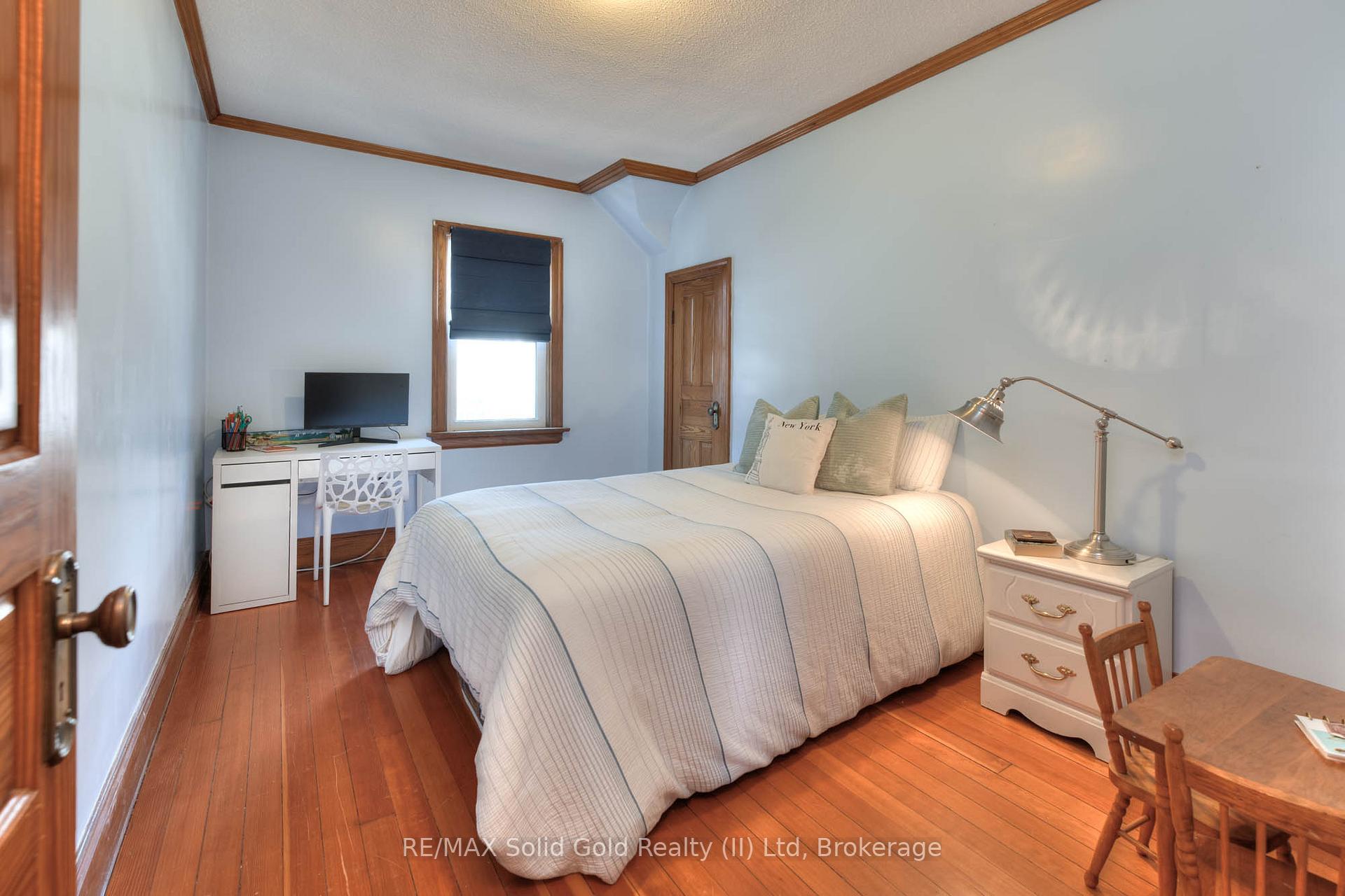Photo 20 of 47 Mary Street, Kitchener — HOMEH