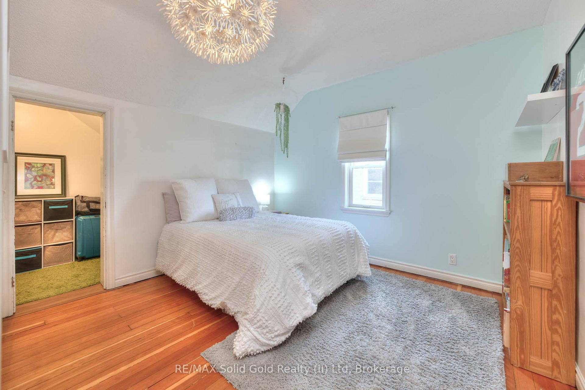 Photo 23 of 47 Mary Street, Kitchener — HOMEH