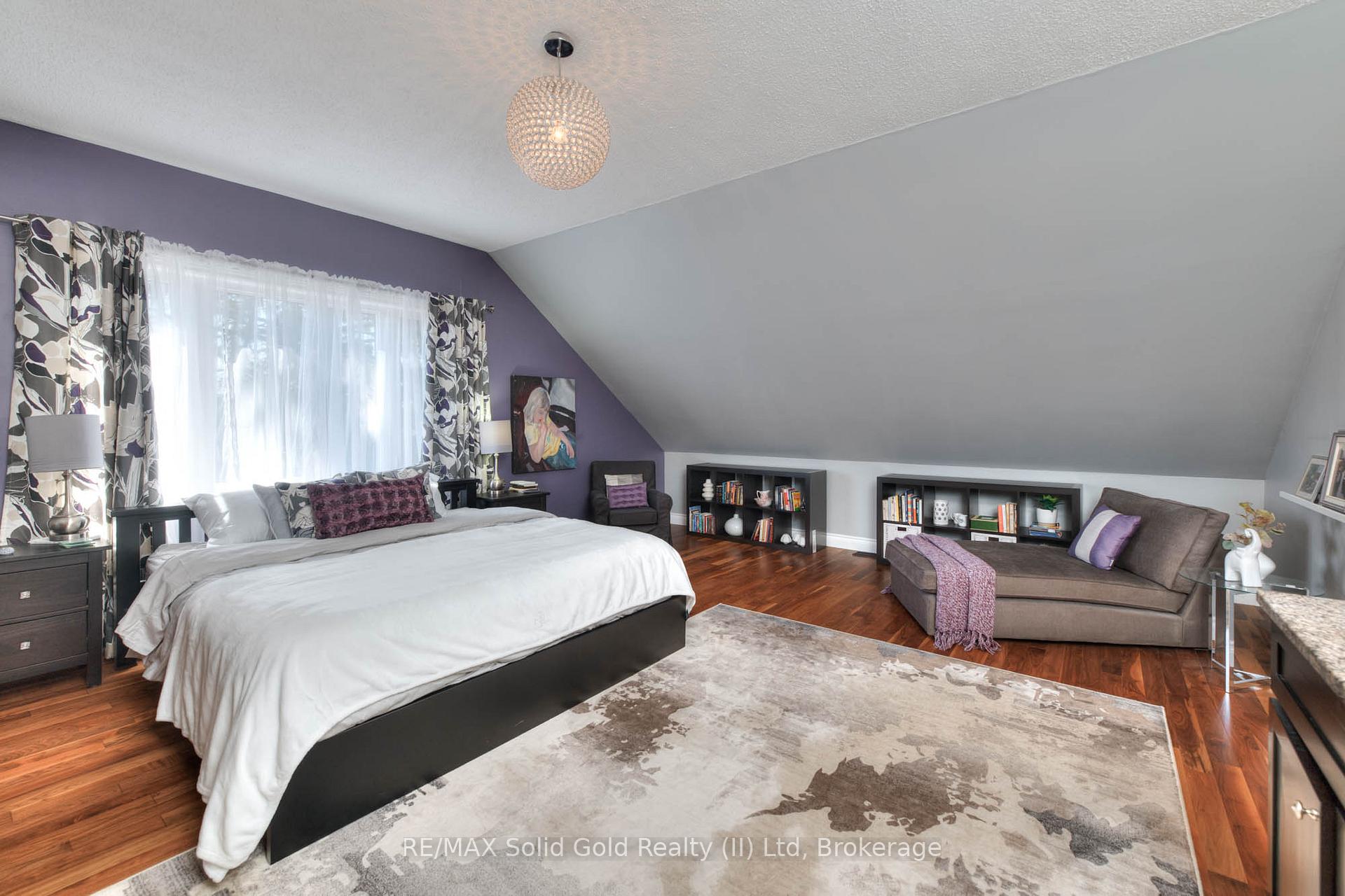 Photo 26 of 47 Mary Street, Kitchener — HOMEH