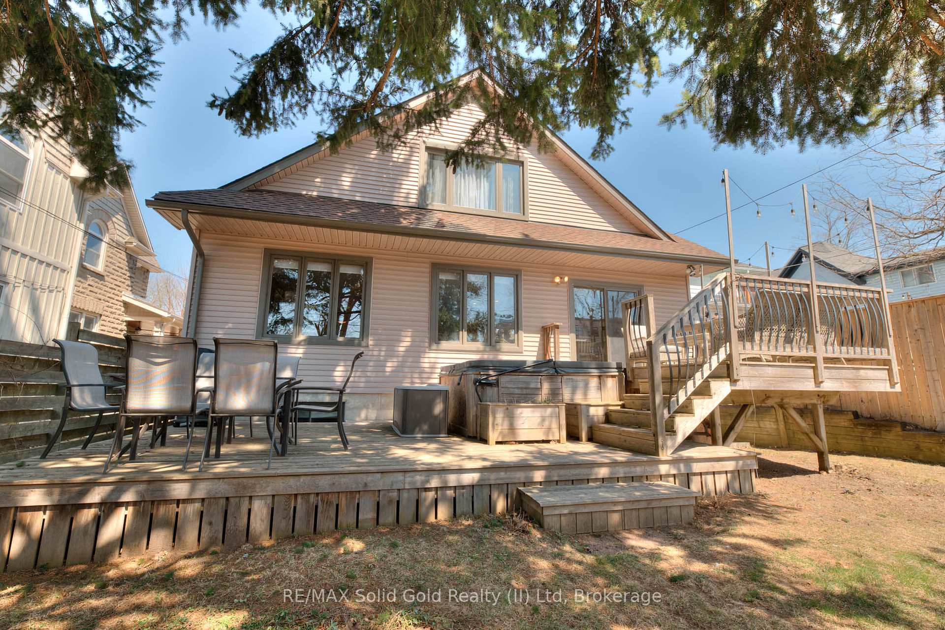 Photo 39 of 47 Mary Street, Kitchener — HOMEH