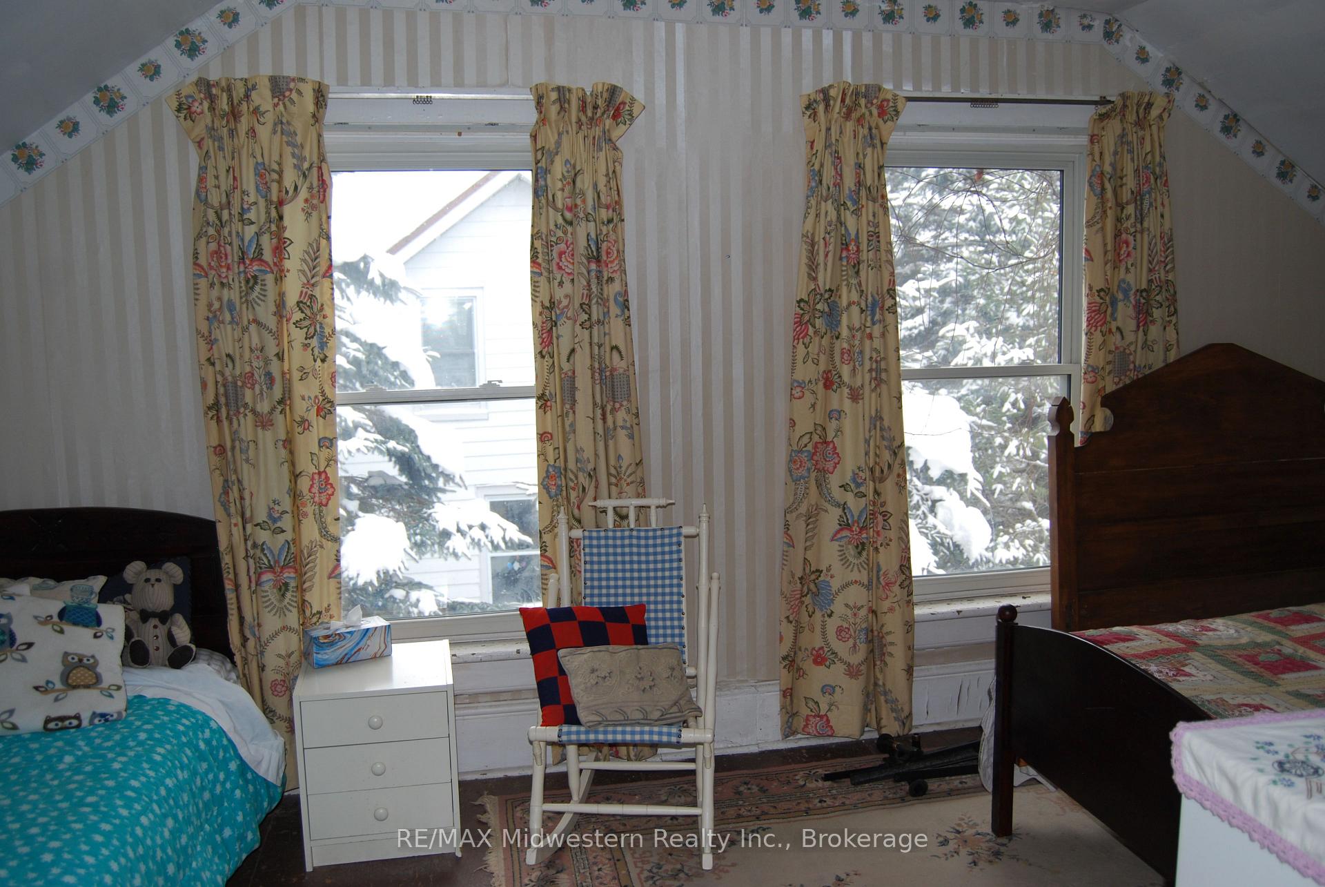 Photo 8 of 87 John Street S, Minto — HOMEH