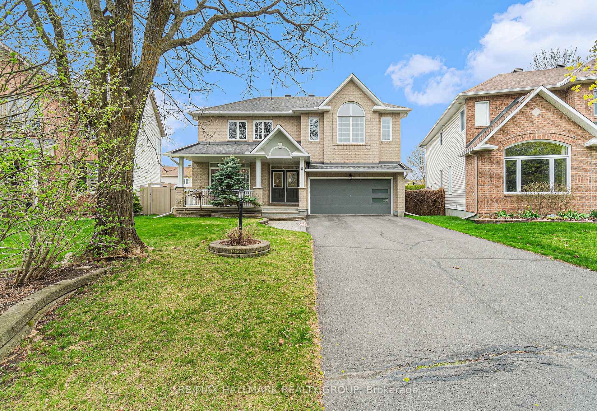 Photo 1 of 8 Apple Creek Crescent, Ottawa, Kanata - Emerald Meadows/Trailwest — HOMEH