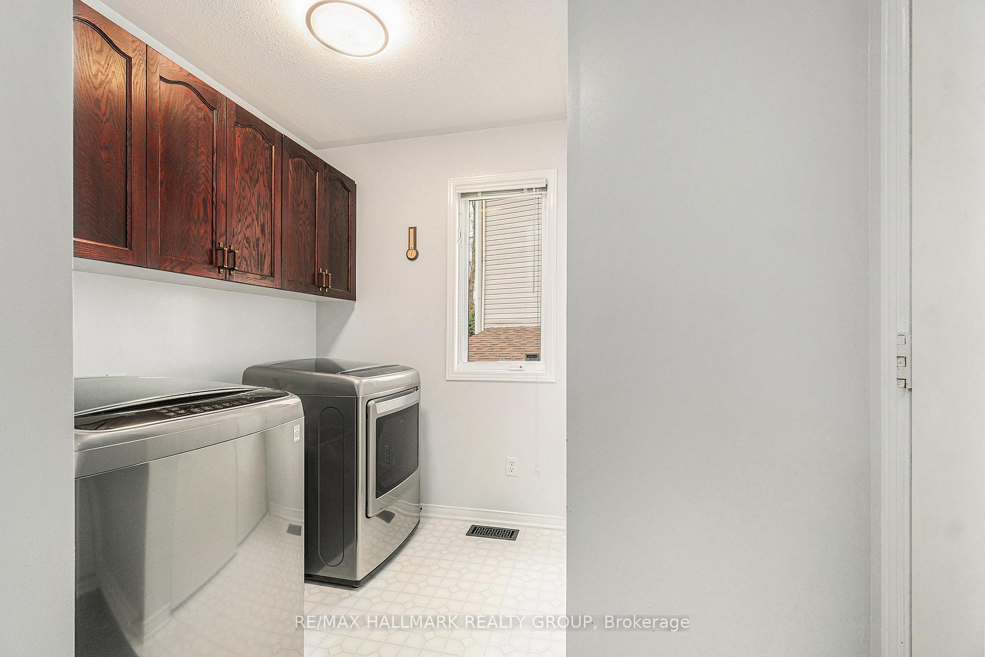 Photo 14 of 8 Apple Creek Crescent, Ottawa, Kanata - Emerald Meadows/Trailwest — HOMEH
