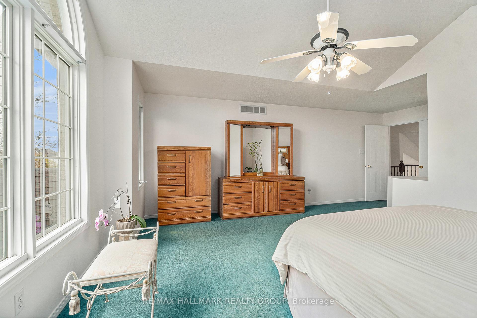 Photo 16 of 8 Apple Creek Crescent, Ottawa, Kanata - Emerald Meadows/Trailwest — HOMEH