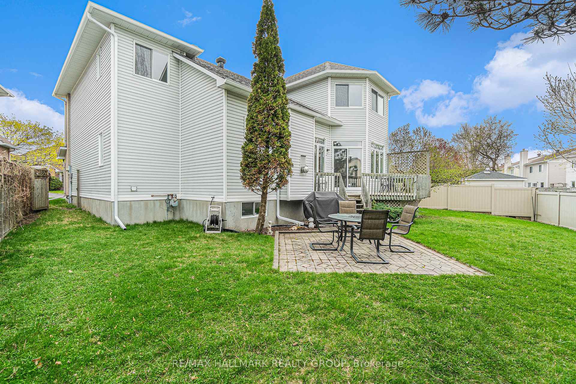 Photo 25 of 8 Apple Creek Crescent, Ottawa, Kanata - Emerald Meadows/Trailwest — HOMEH