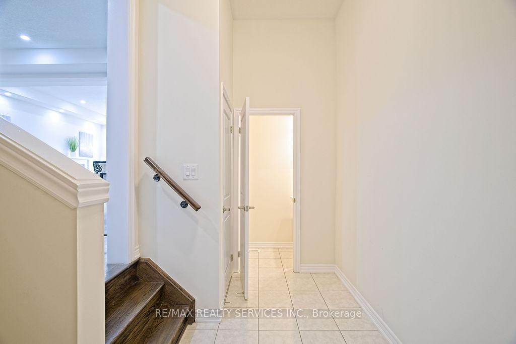 Photo 11 of 80 Gloria Street, Kitchener — HOMEH