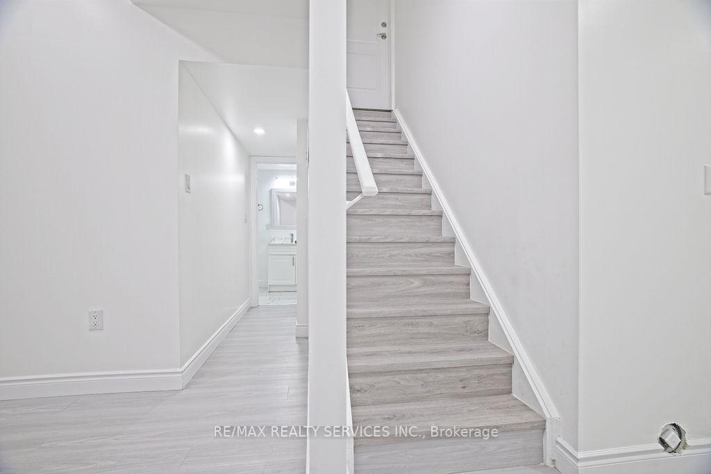 Photo 28 of 80 Gloria Street, Kitchener — HOMEH