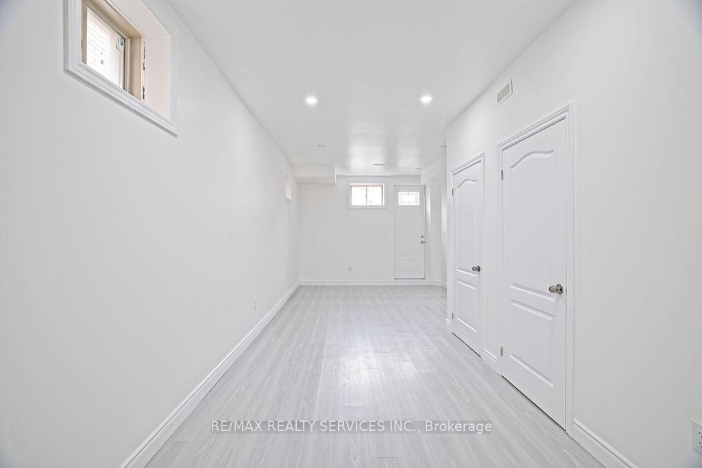 Photo 32 of 80 Gloria Street, Kitchener — HOMEH