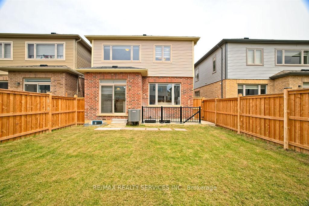 Photo 41 of 80 Gloria Street, Kitchener — HOMEH