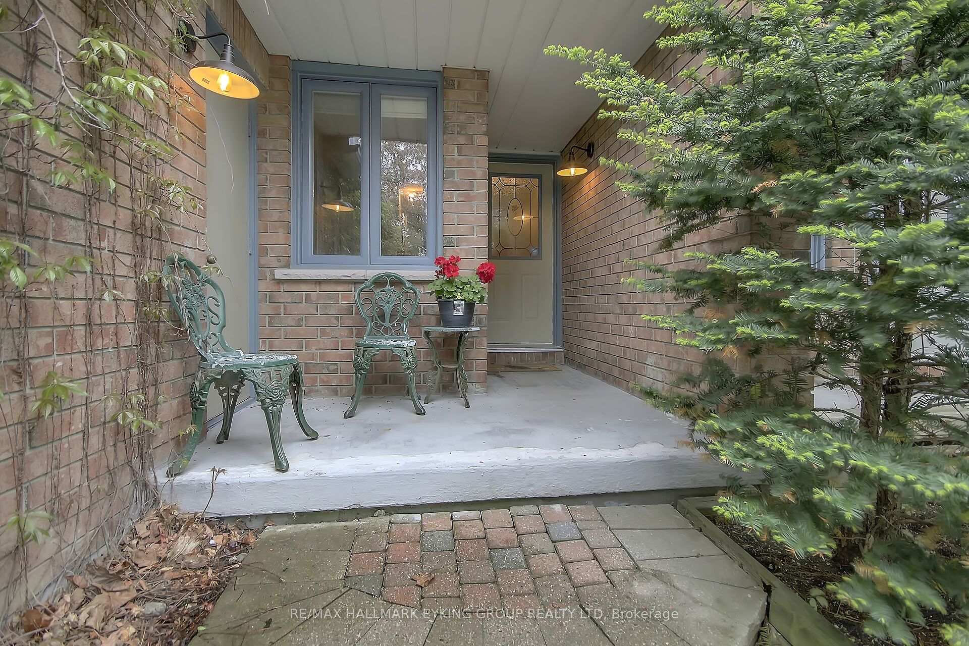 Photo 3 of 101 Mcgibbon Drive, Ottawa, Kanata - Katimavik — HOMEH