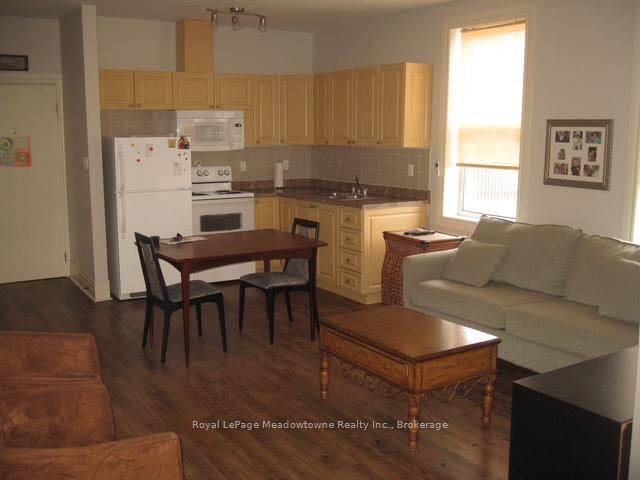 Photo 7 of Unit 3, 181 Main Street E, Milton, Old Milton — HOMEH