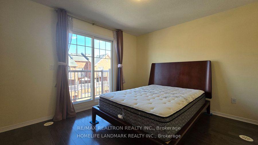 Photo 15 of 16 Truchard Avenue, Markham, Berczy — HOMEH