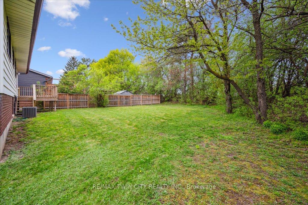 Photo 22 of 23 Black Walnut Drive, Kitchener — HOMEH