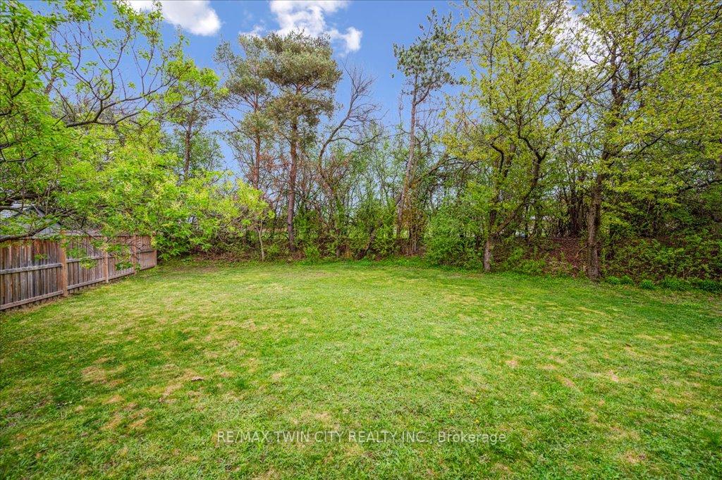 Photo 23 of 23 Black Walnut Drive, Kitchener — HOMEH