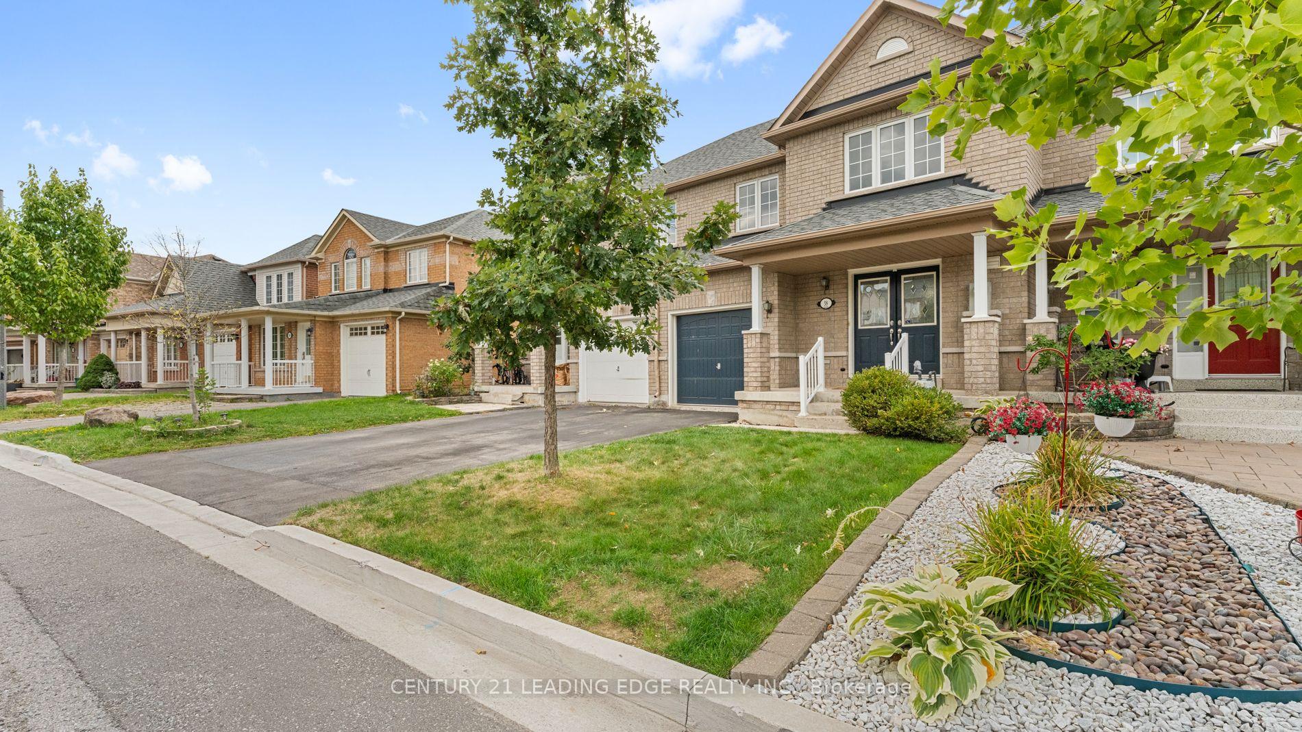 Photo 1 of 38 William Grant Road, Markham, Greensborough — HOMEH