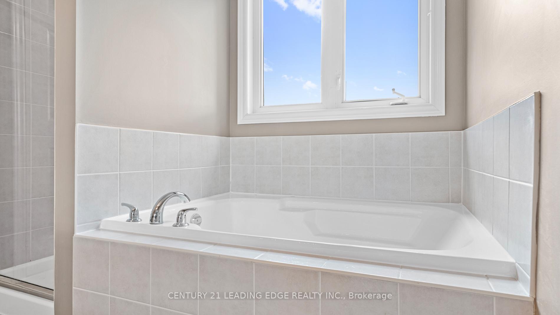 Photo 13 of 38 William Grant Road, Markham, Greensborough — HOMEH