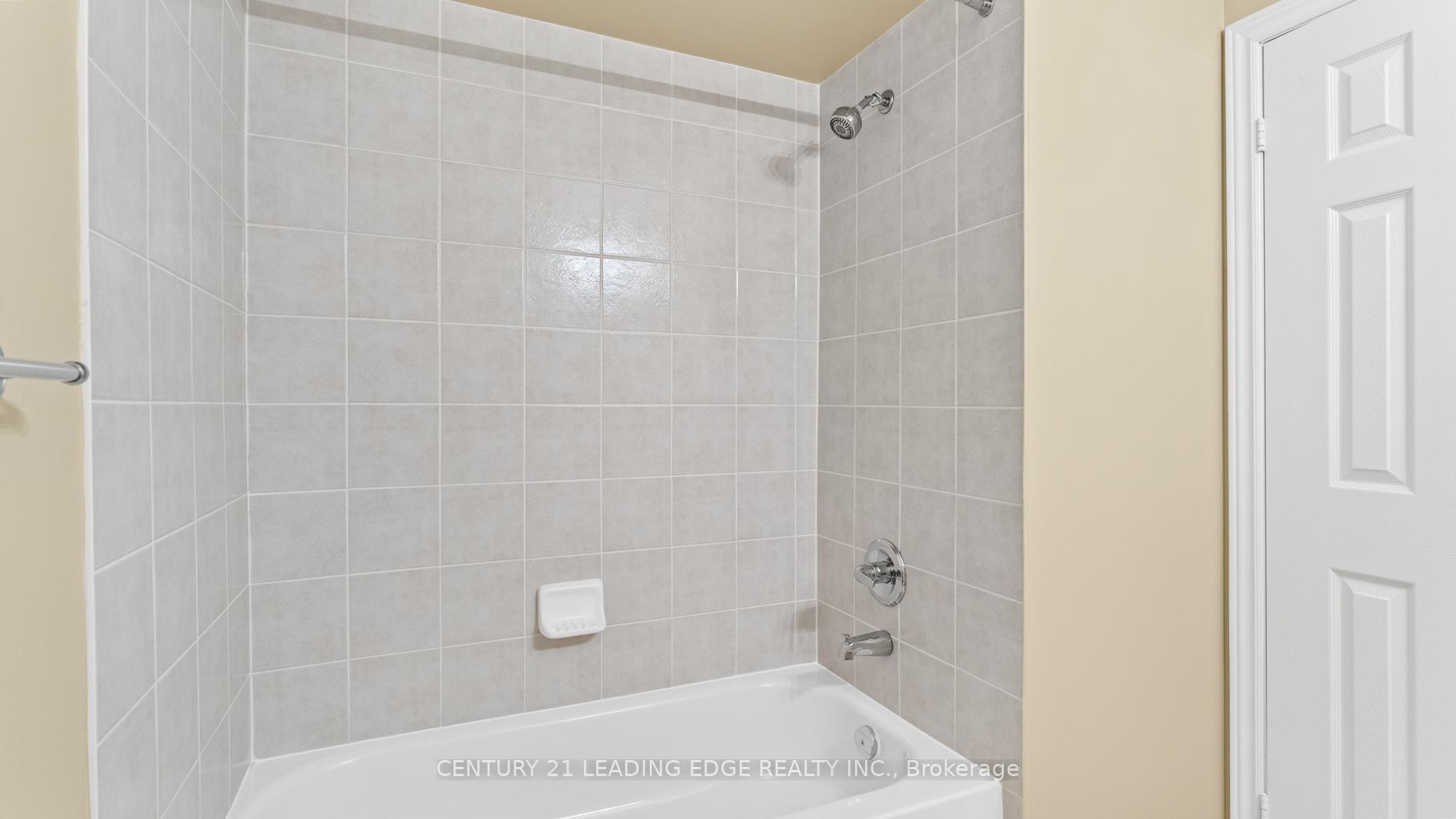 Photo 17 of 38 William Grant Road, Markham, Greensborough — HOMEH