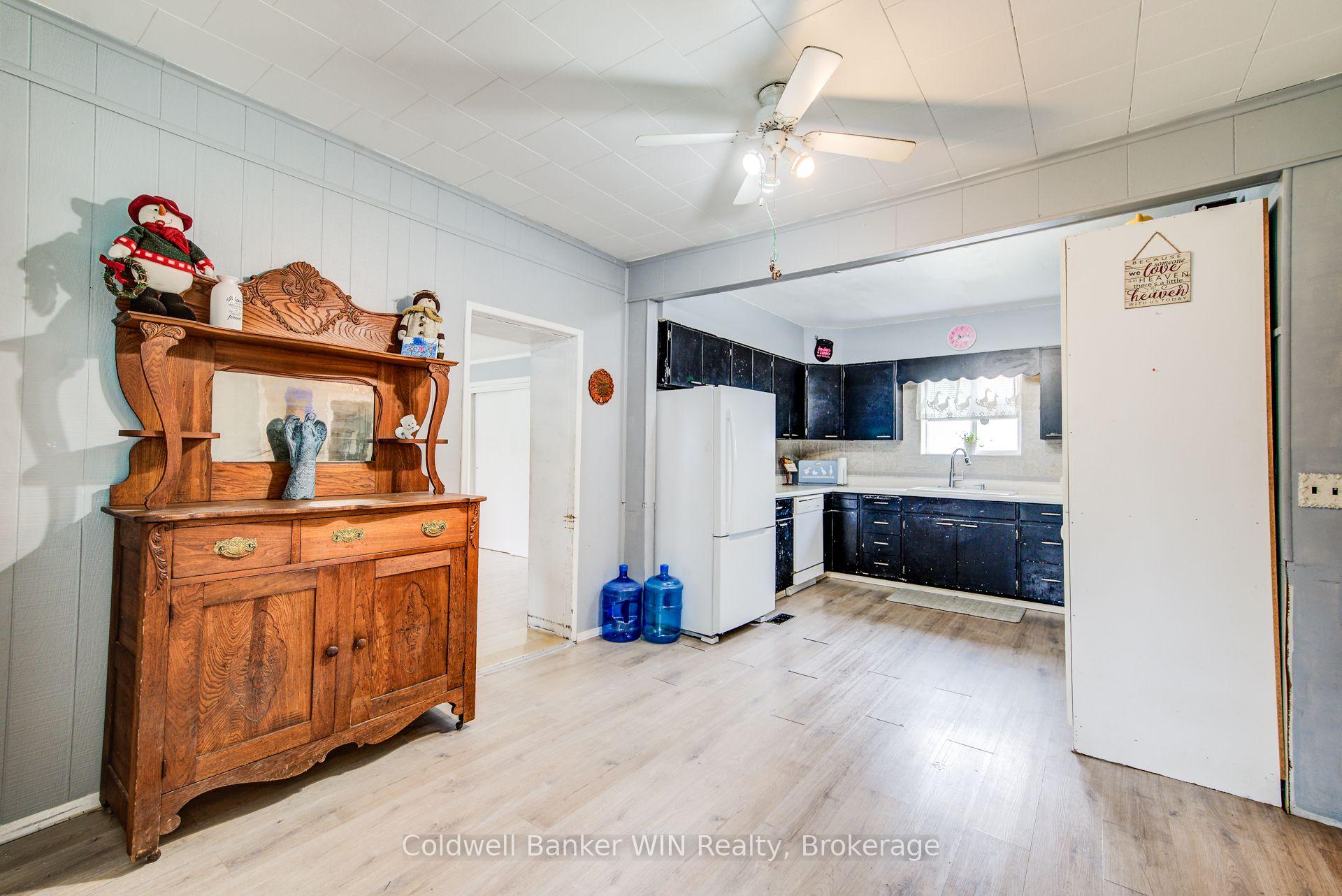 Photo 11 of 15 Clarke Street N, Minto — HOMEH