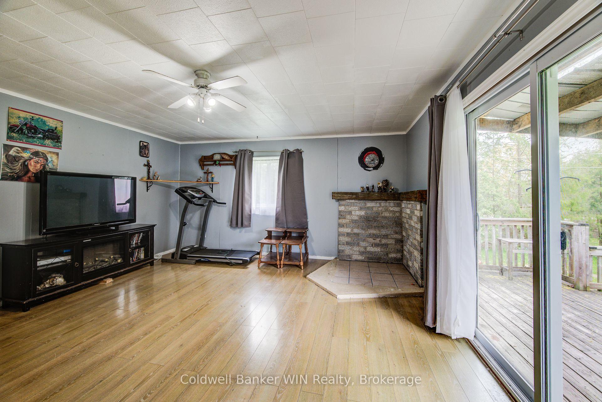 Photo 18 of 15 Clarke Street N, Minto — HOMEH
