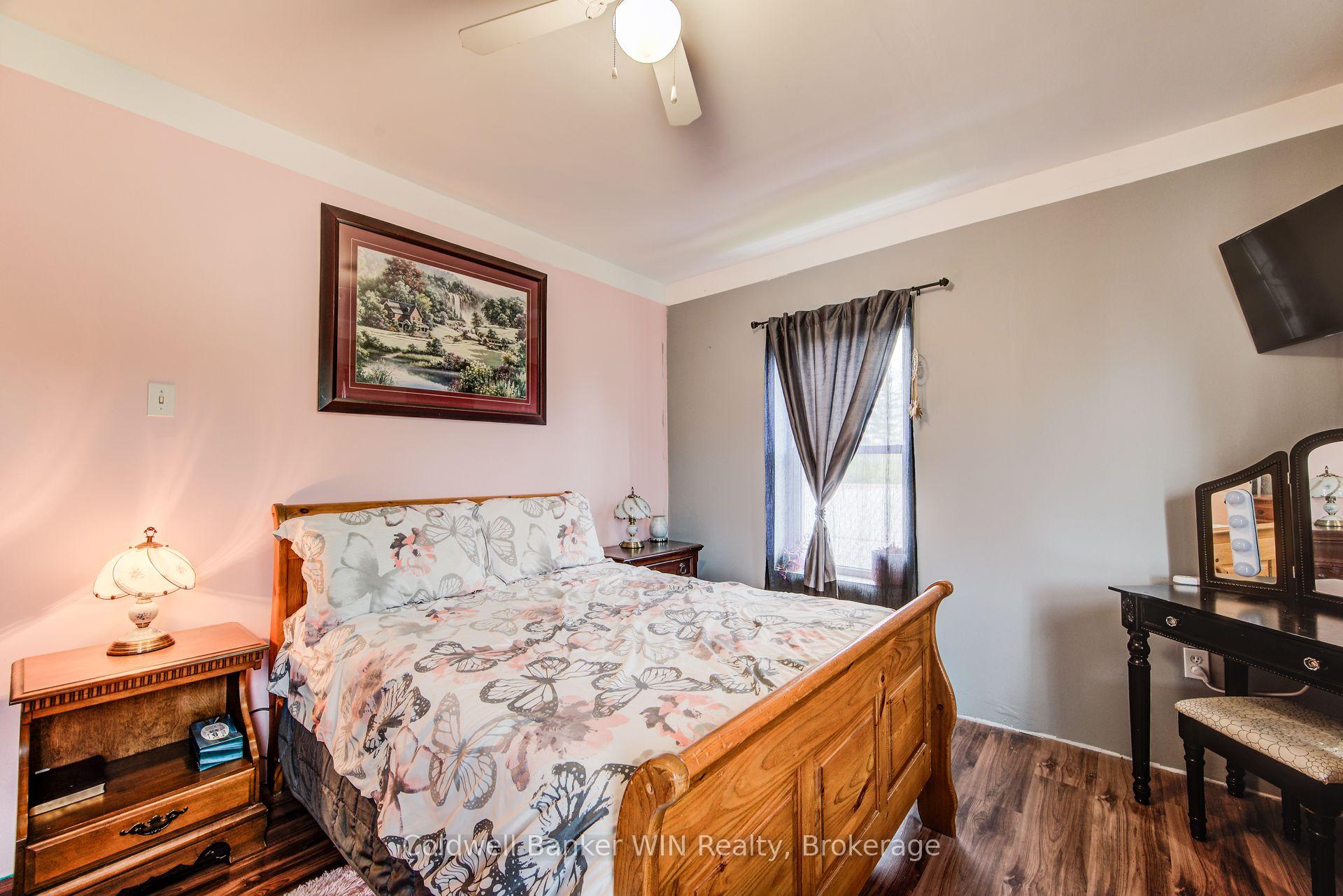Photo 23 of 15 Clarke Street N, Minto — HOMEH