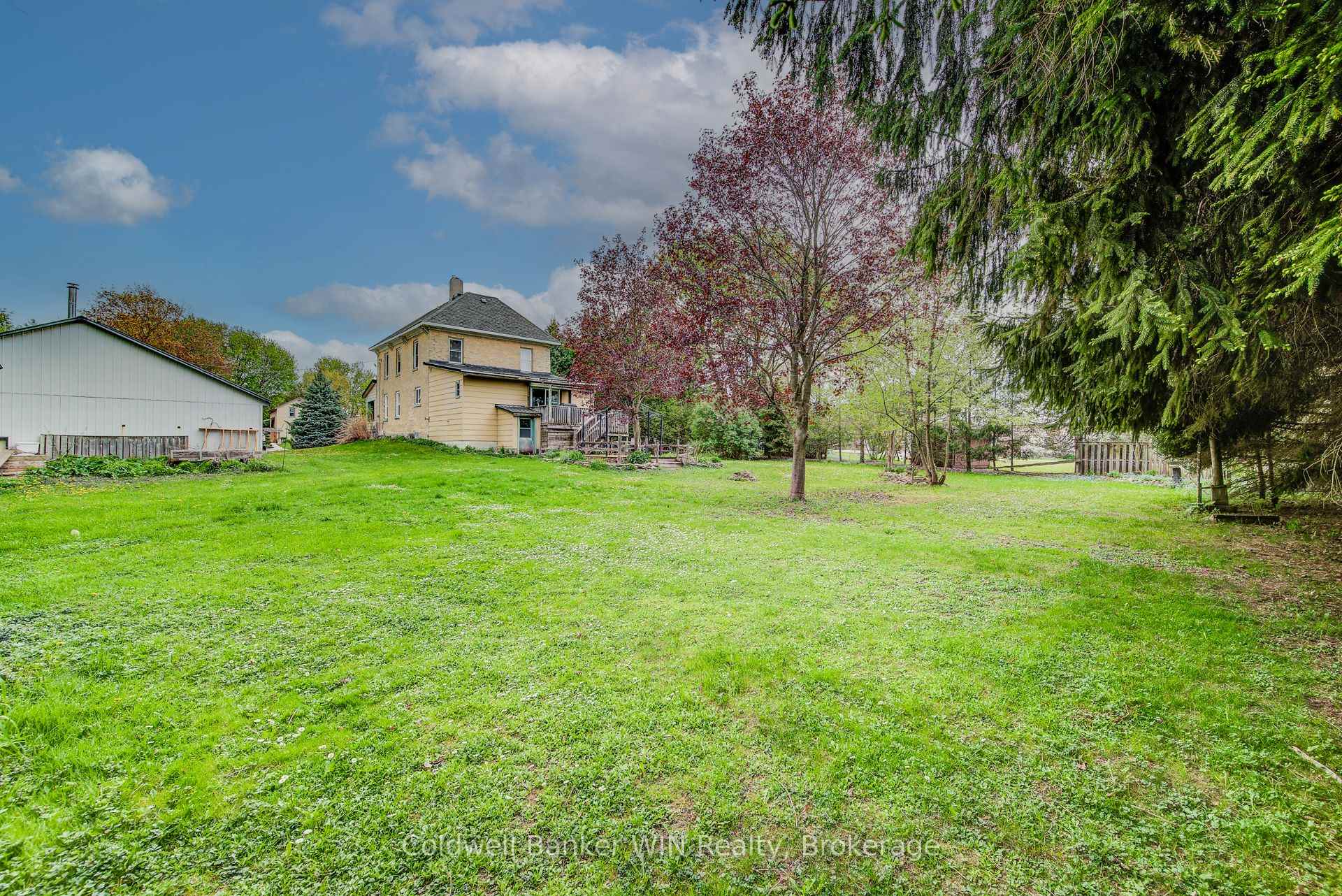 Photo 37 of 15 Clarke Street N, Minto — HOMEH