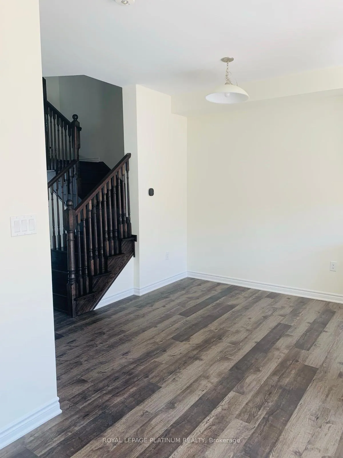 Photo 11 of 1366 Sycamore Garden, Milton, Cobban — HOMEH
