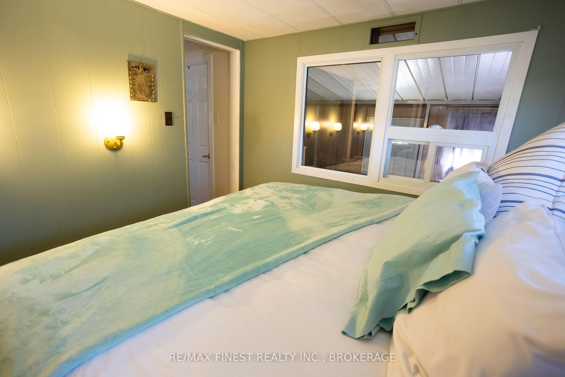 Photo 17 of 43 Worthington Way, Kingston, Rideau — HOMEH