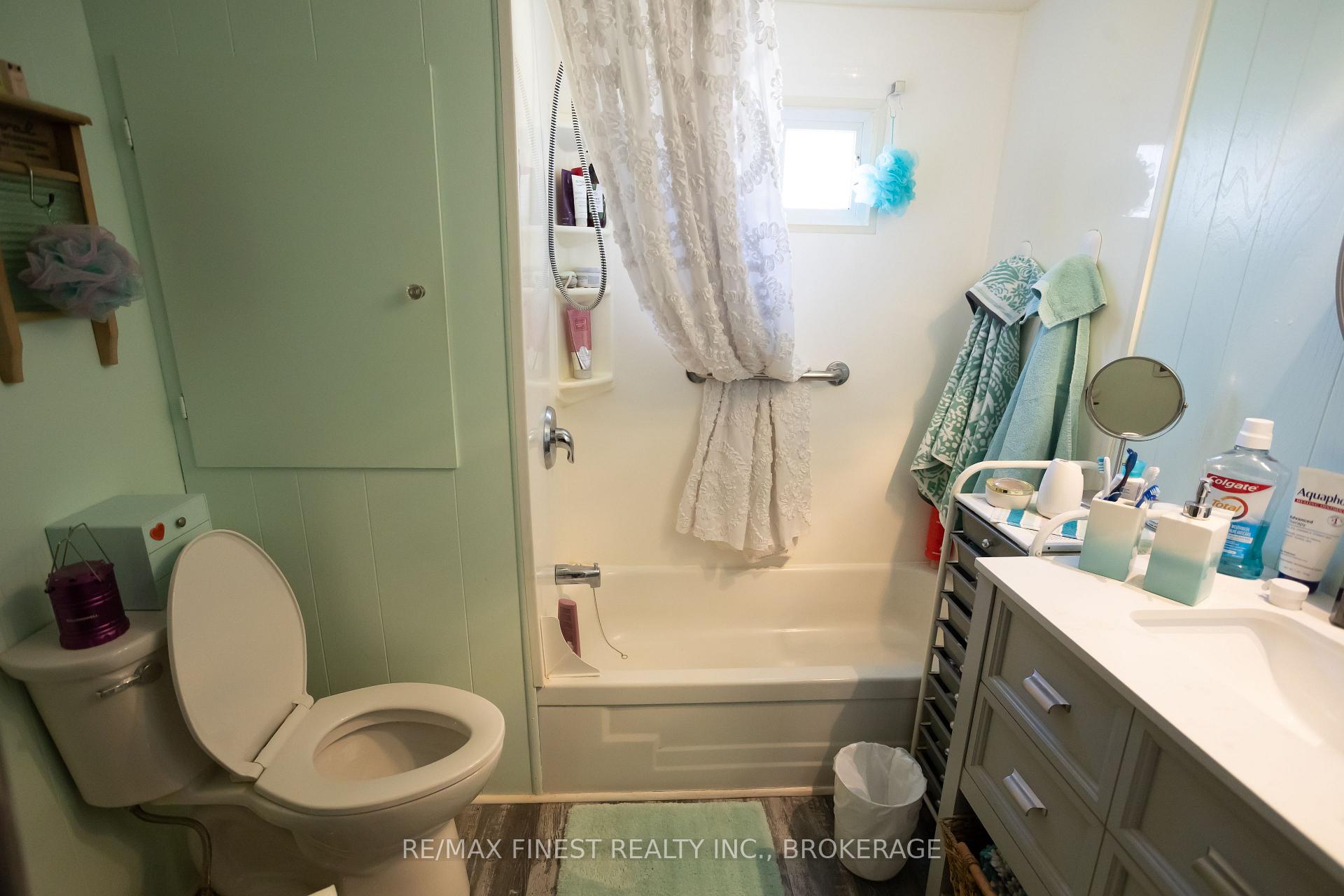 Photo 18 of 43 Worthington Way, Kingston, Rideau — HOMEH