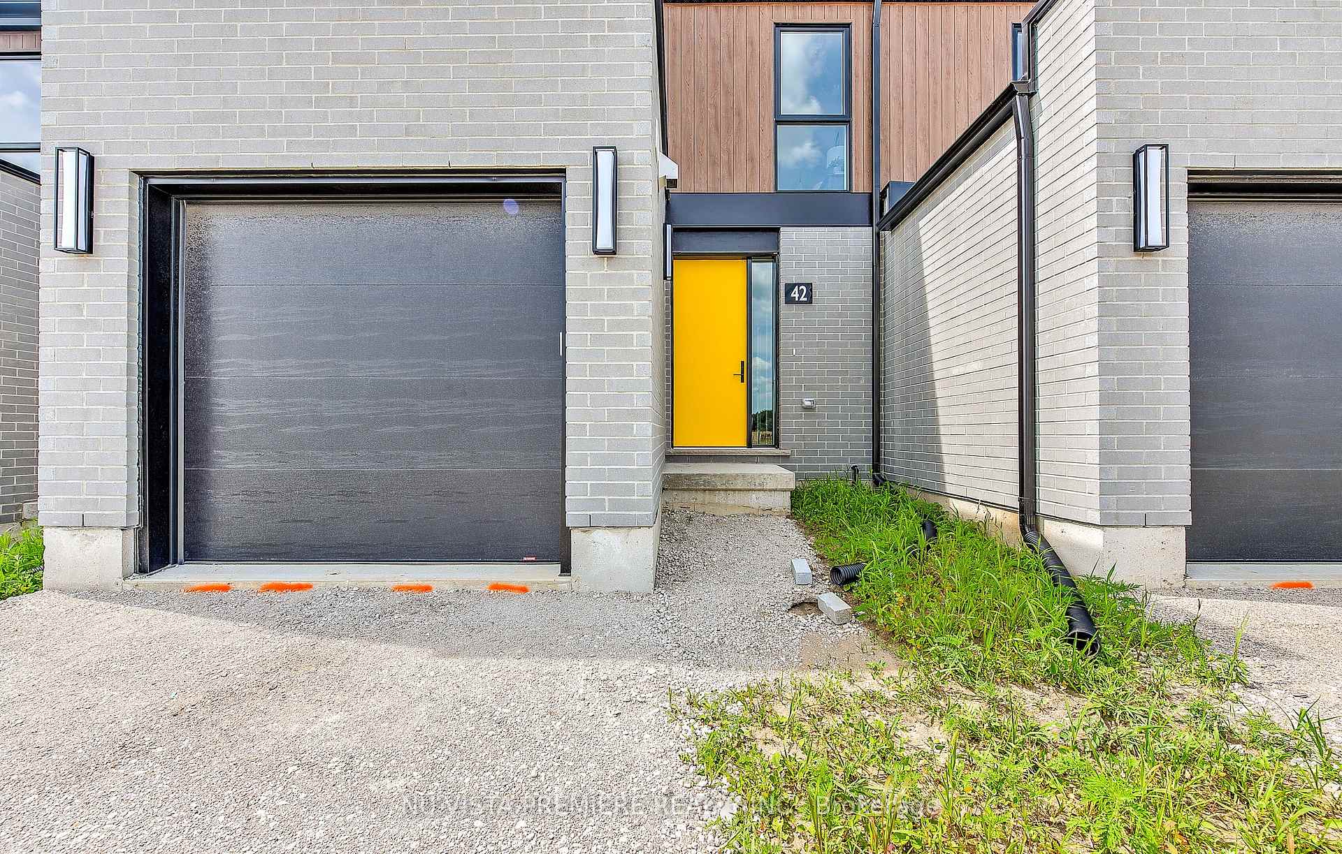 Photo 6 of Unit 42, 85 Tunks Lane, Middlesex Centre, Komoka — HOMEH