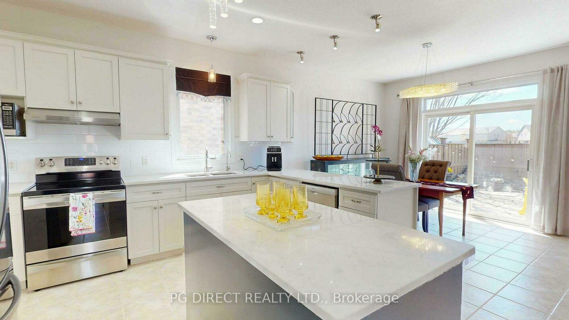 Photo 6 of 242 Hawkswood Drive, Kitchener — HOMEH